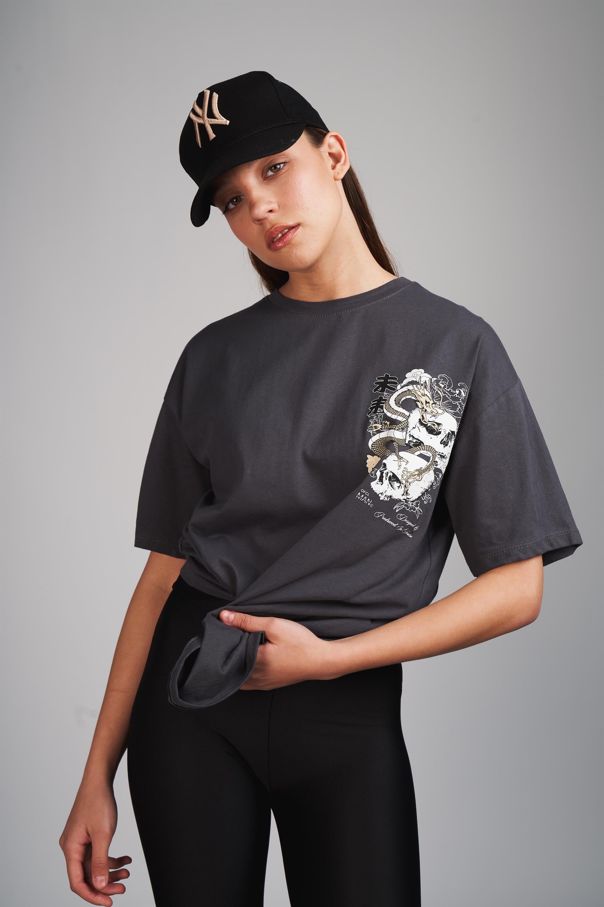 Ejderha Baskılı T-shirt