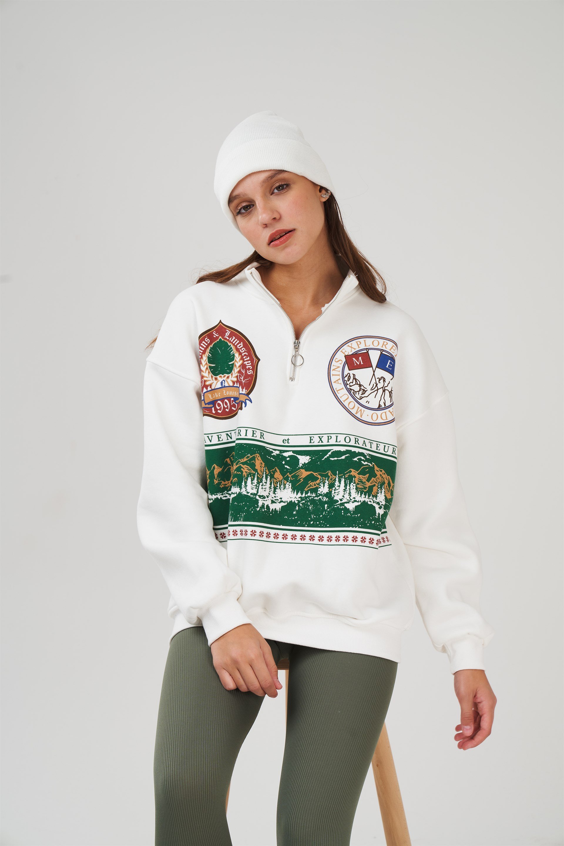 Hakim Yaka Baskılı Sweatshirt