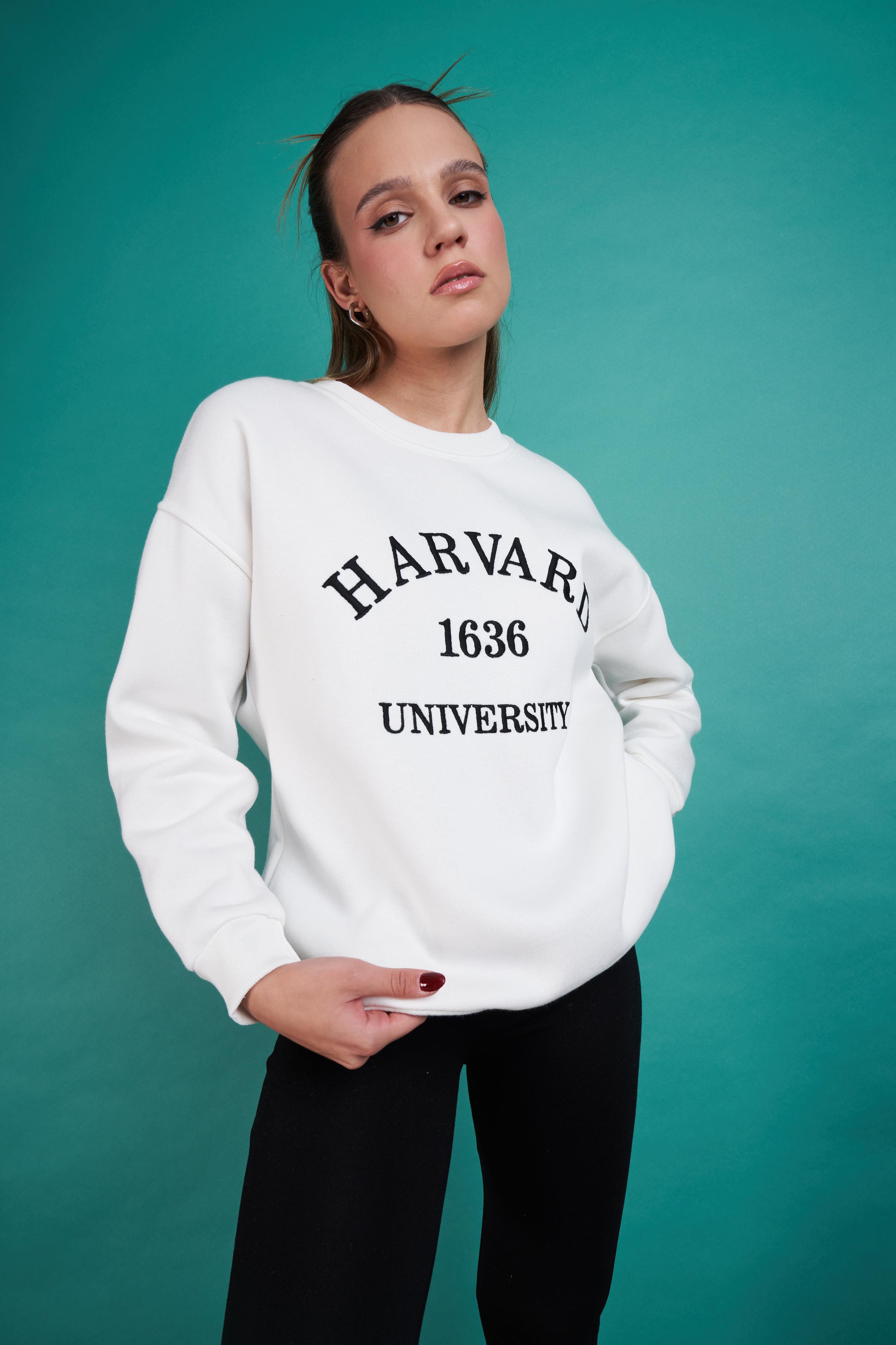 Harvard Nakış Baskılı Sweatshirt Ekru