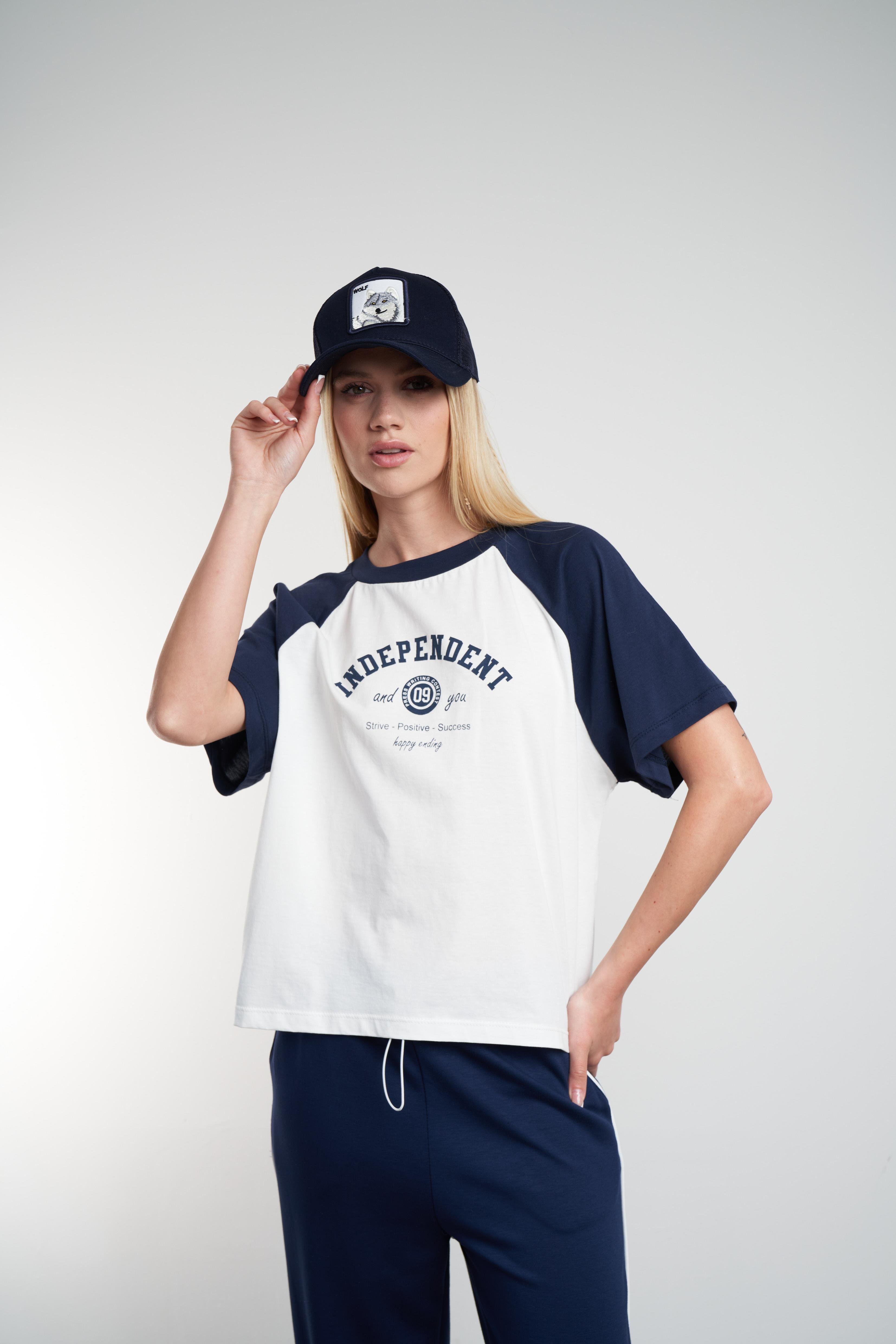 Independent Baskılı T-shirt Ekru-Lacivert