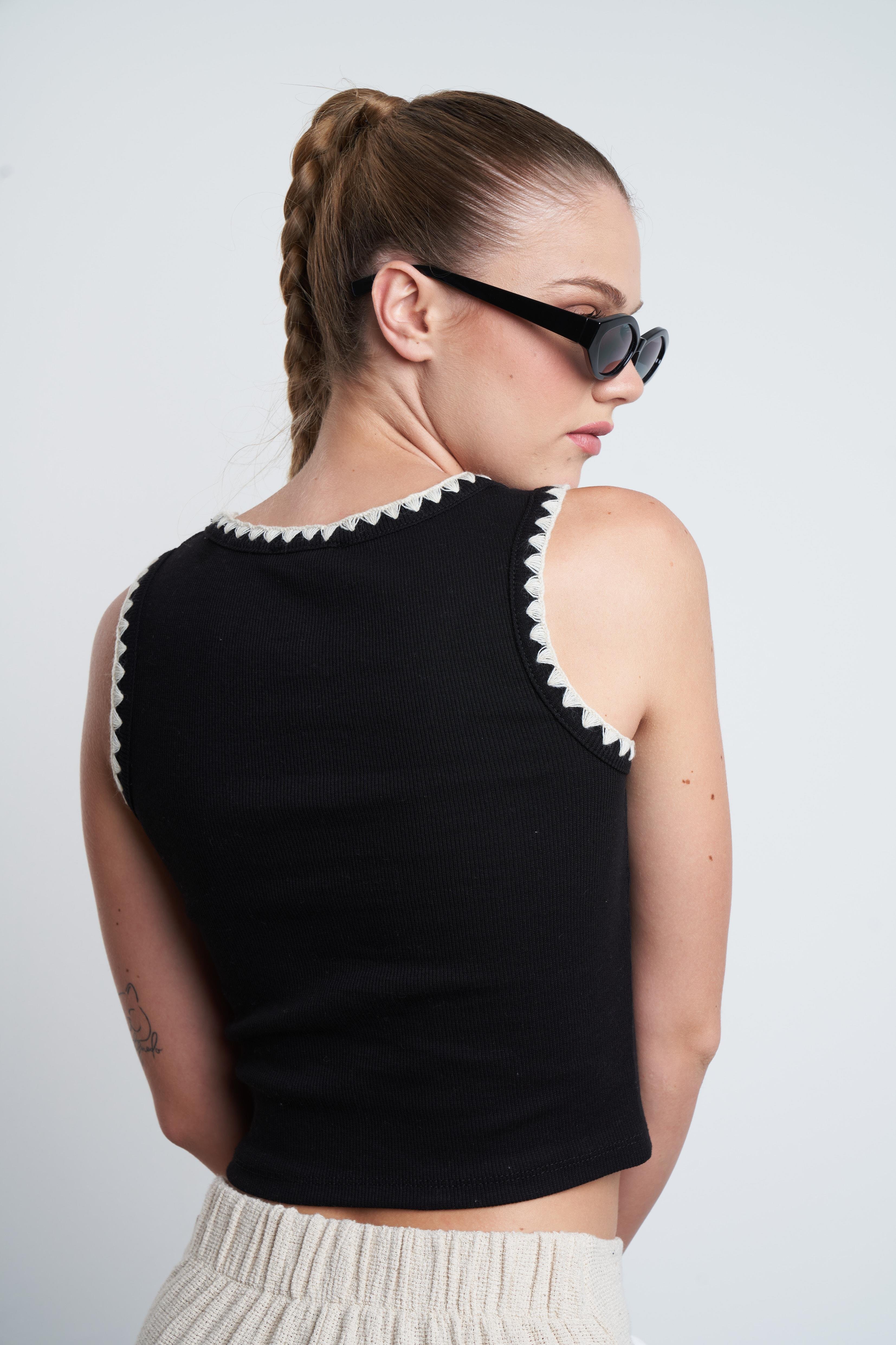 İşleme Detaylı Bluz