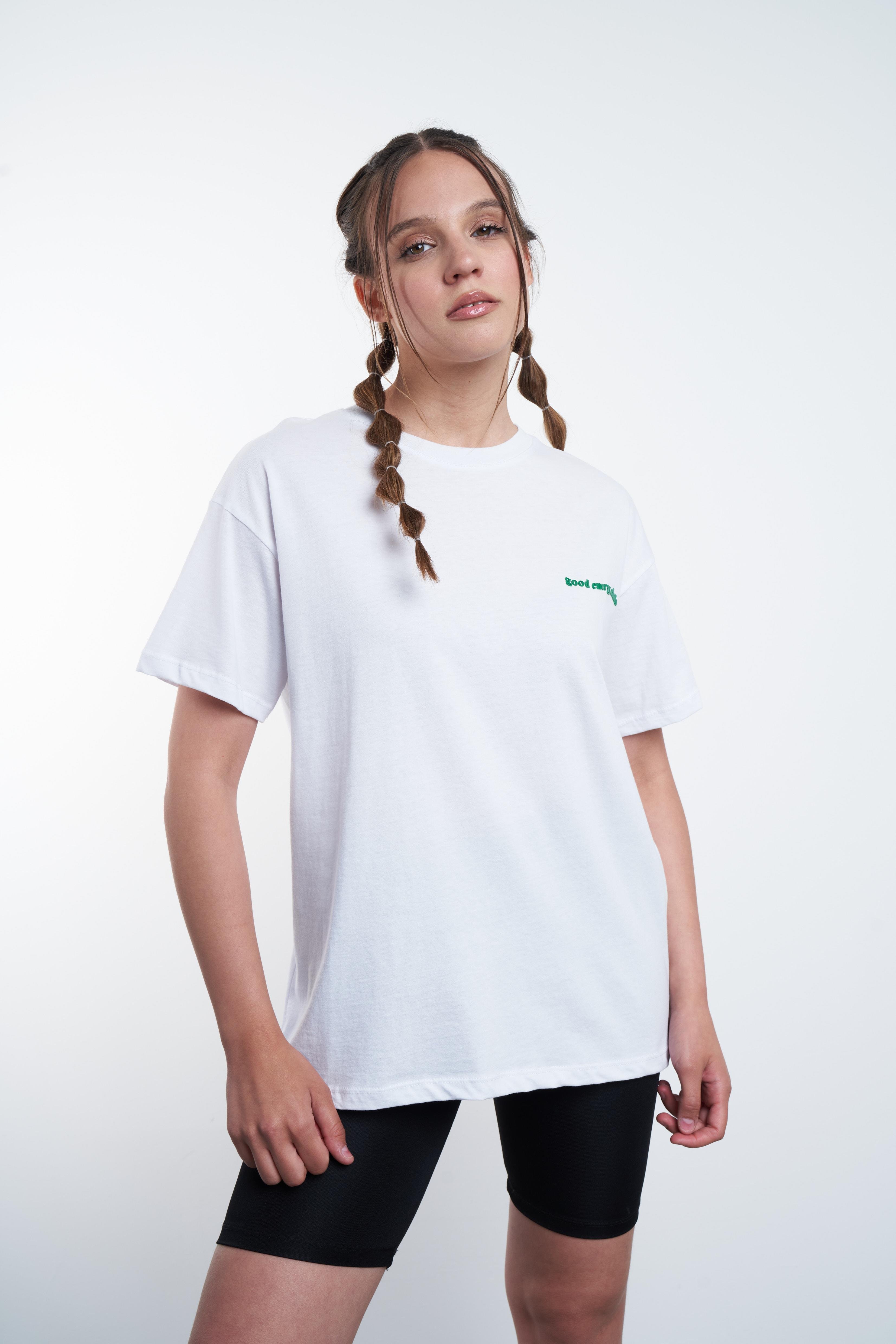 Kabartma Yazı Baskılı T-shirt Beyaz