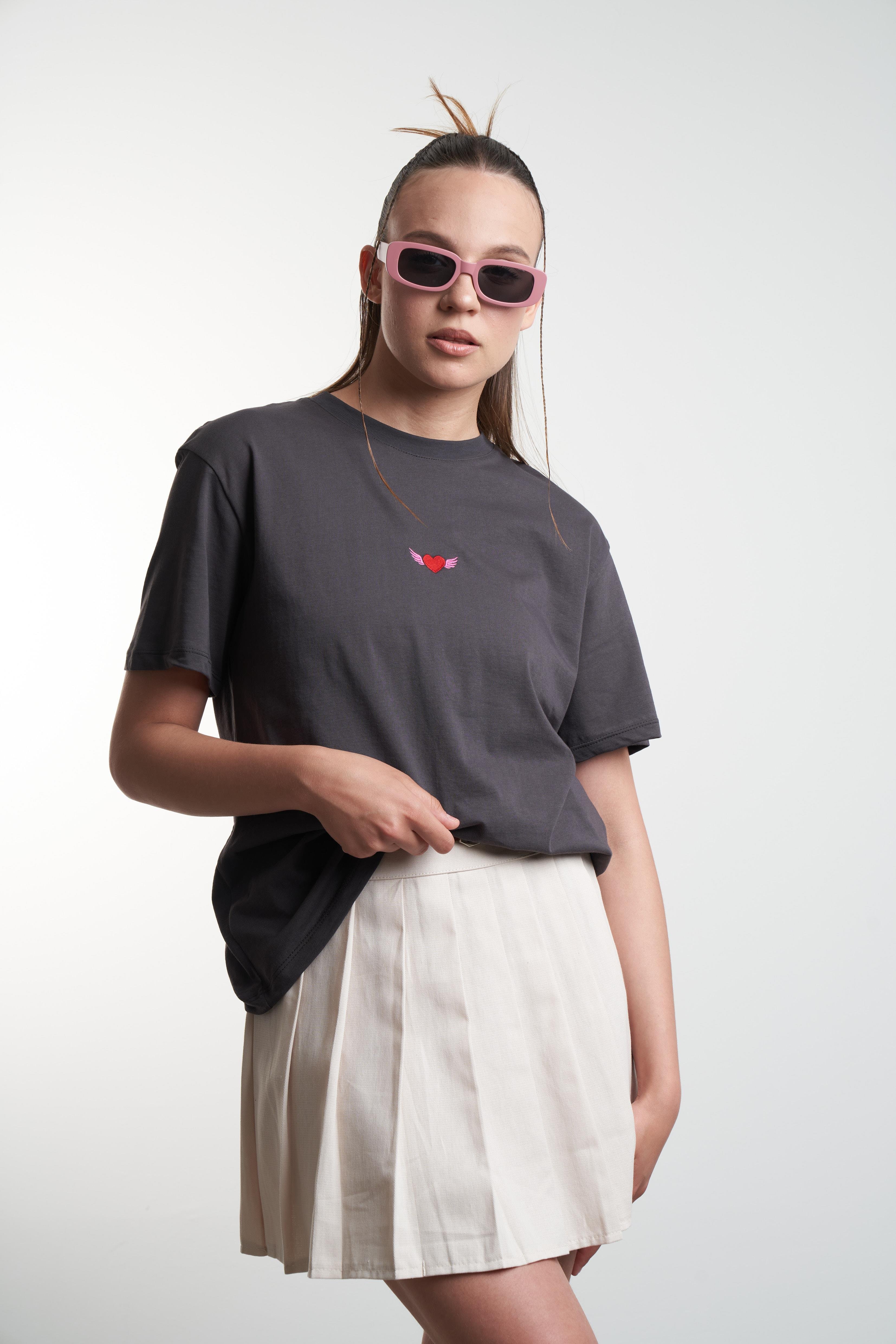 Kalp Nakış Baskılı T-shirt Antrasit