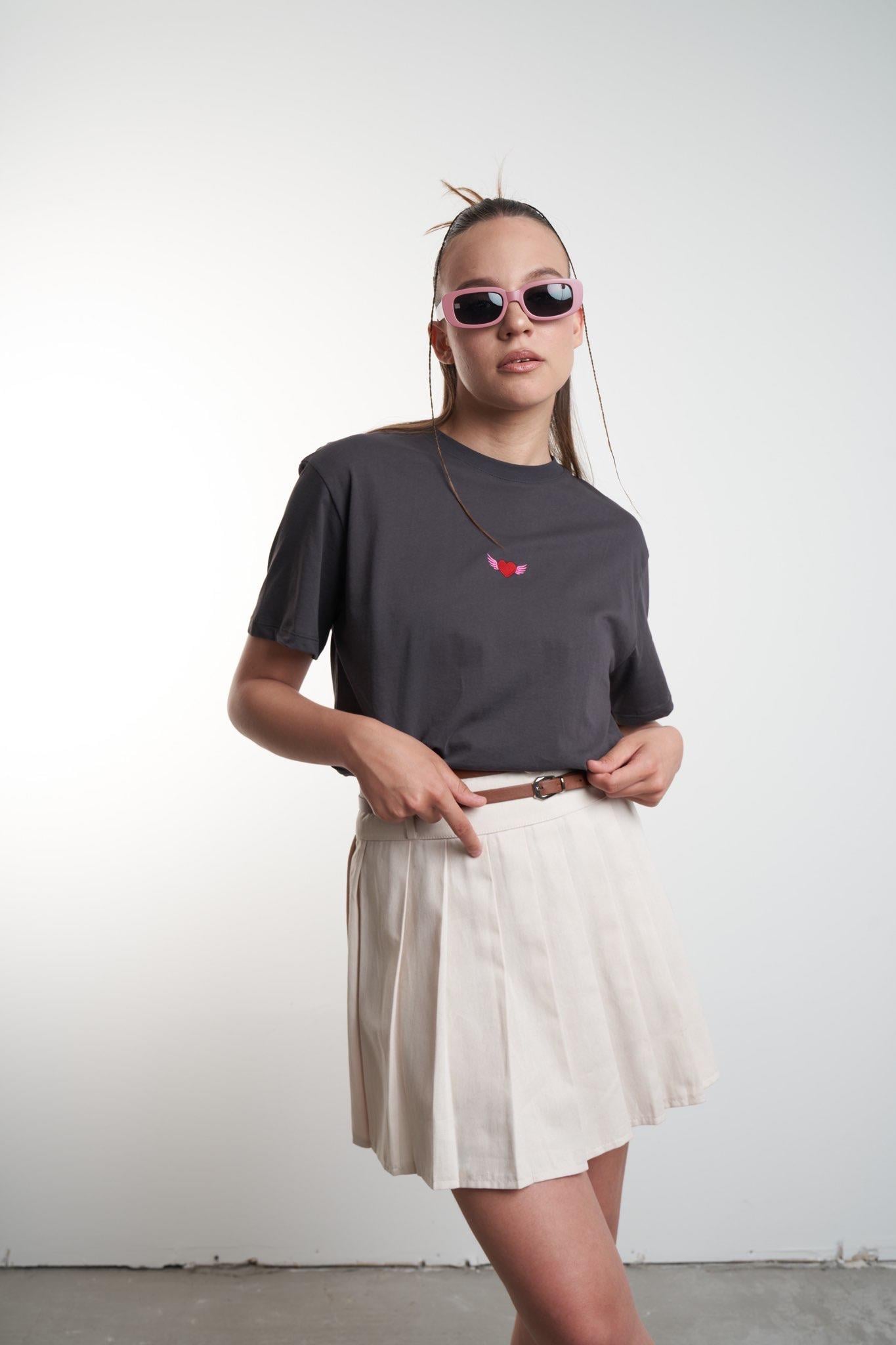 Kalp Nakış Baskılı T-shirt Antrasit