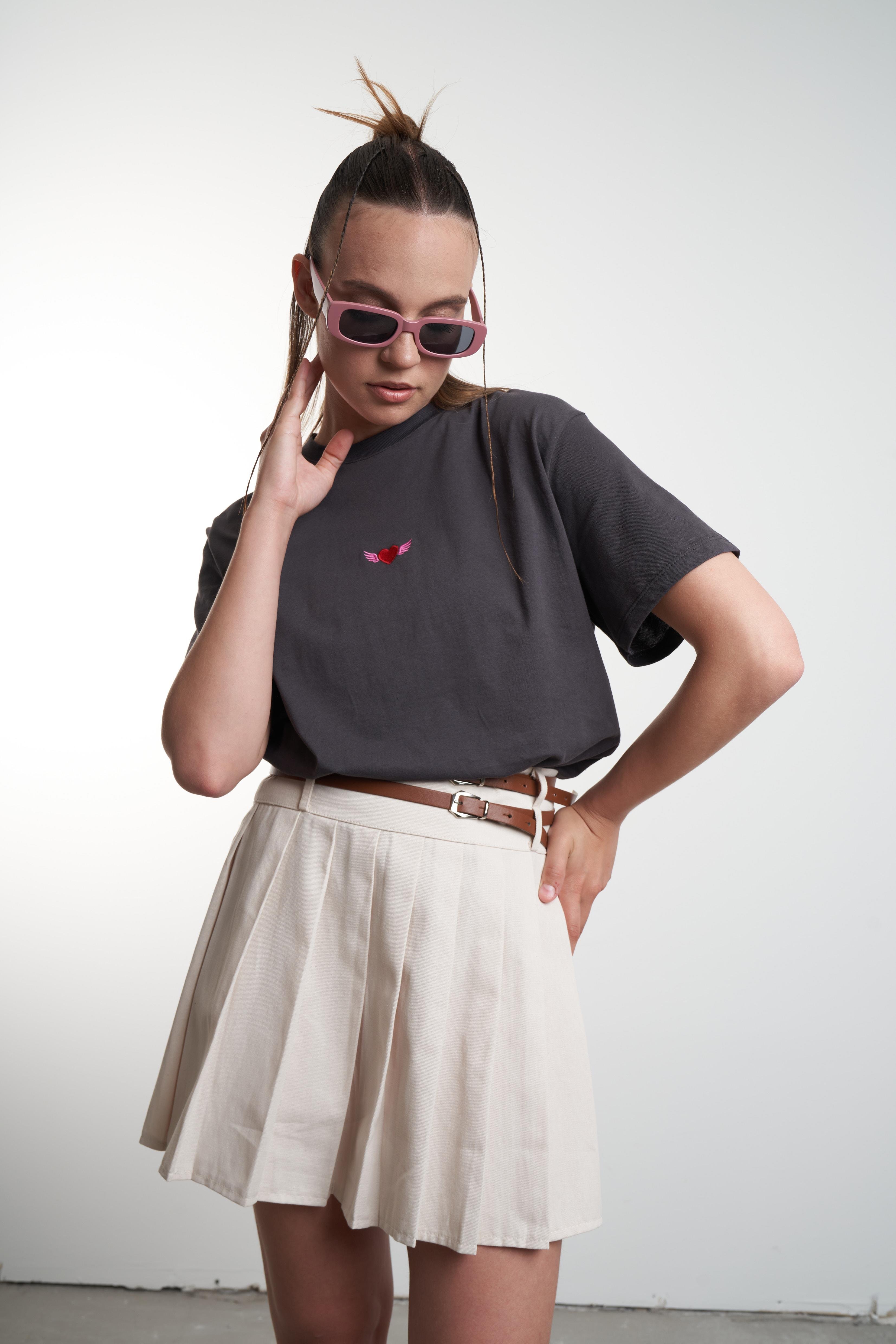 Kalp Nakış Baskılı T-shirt Antrasit