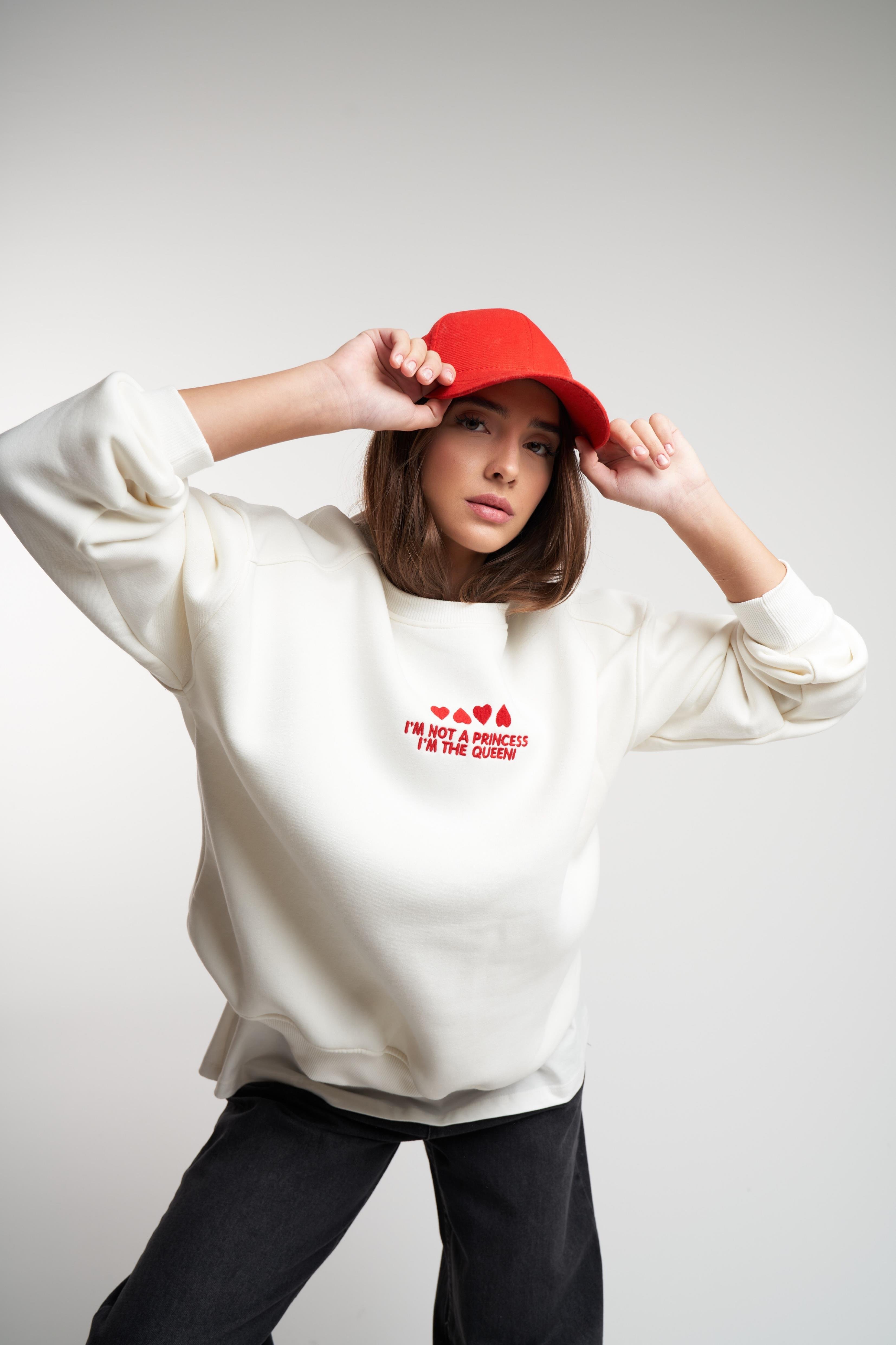 Kalp Nakış Yazı Baskılı Şardonlu Sweatshirt Ekru