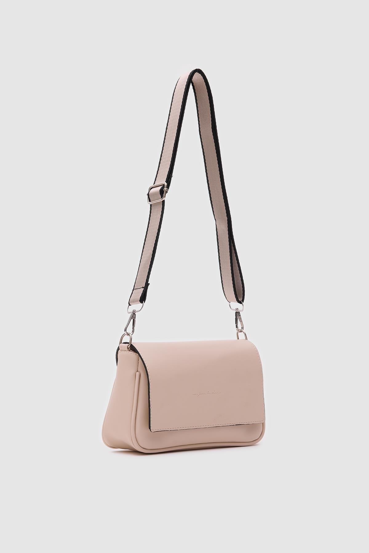 Kapaklı Çapraz Çanta Bej