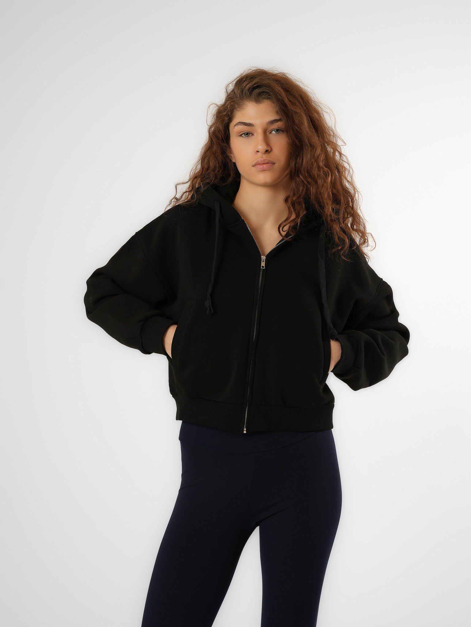 Kapüşonlu Kısa Sweatmont Siyah