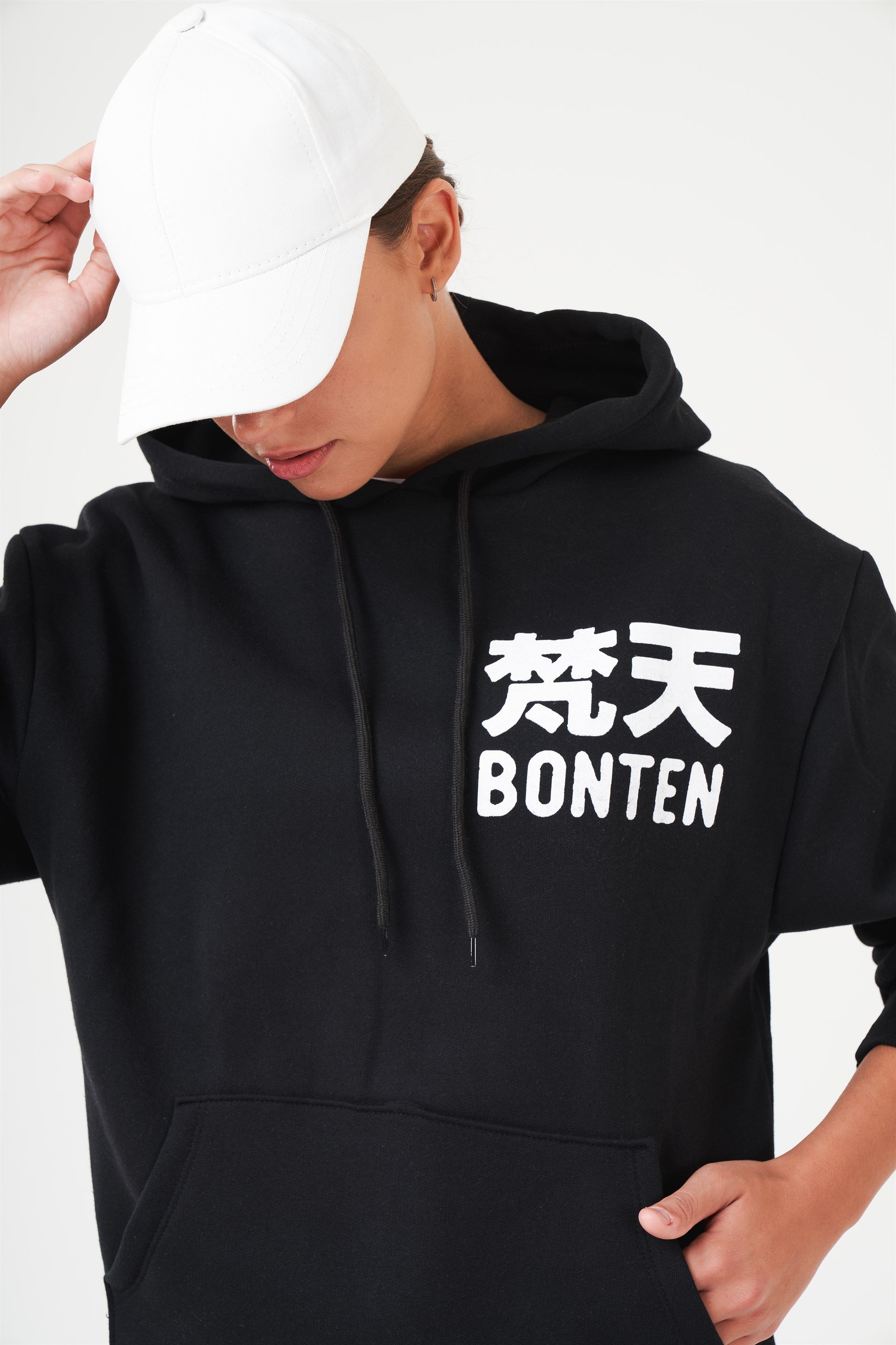 Kapüşonlu Yazı Baskılı Sweatshirt