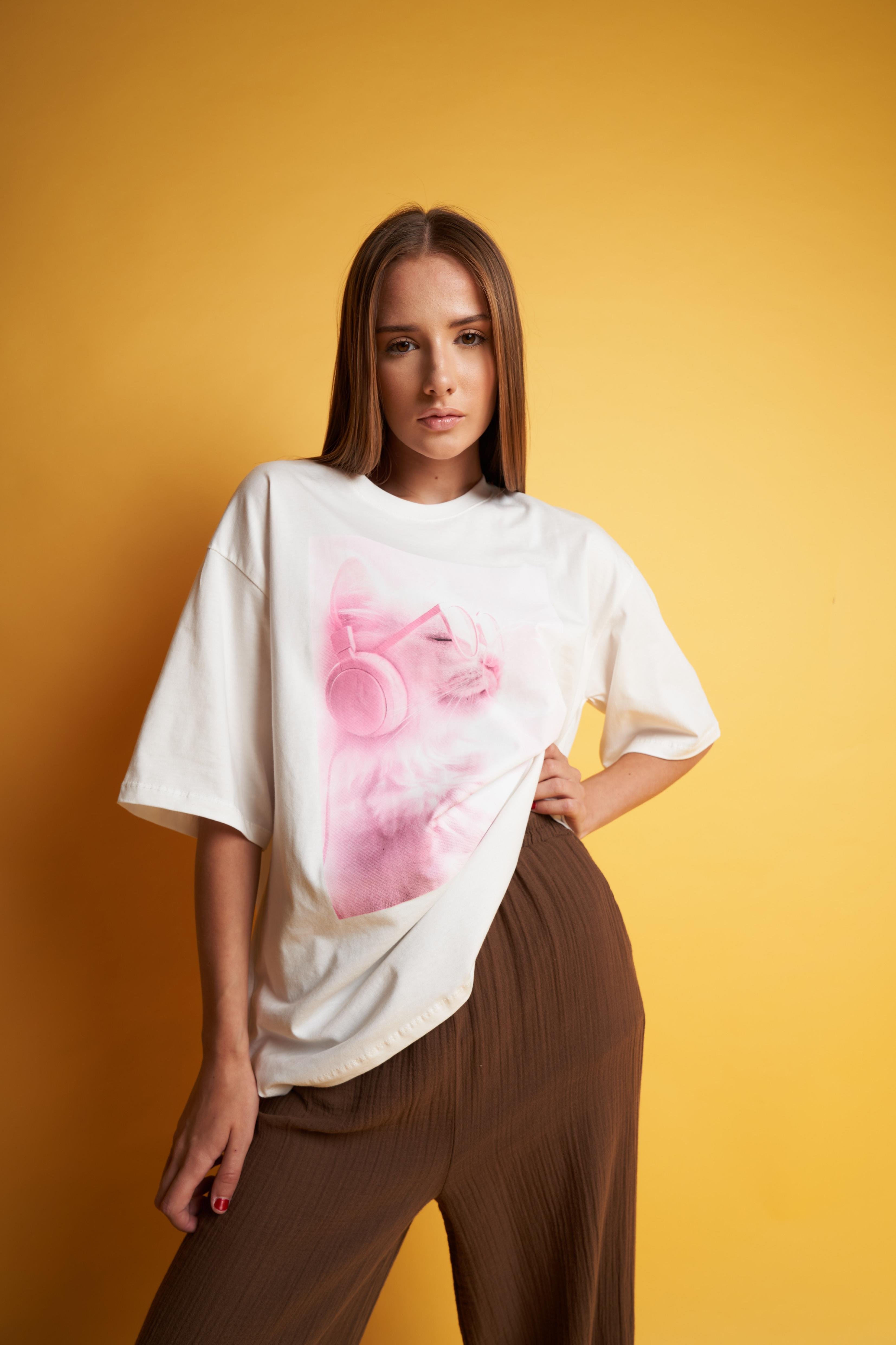 Kedi Baskılı Oversize Kısa Kol T-shirt Ekru