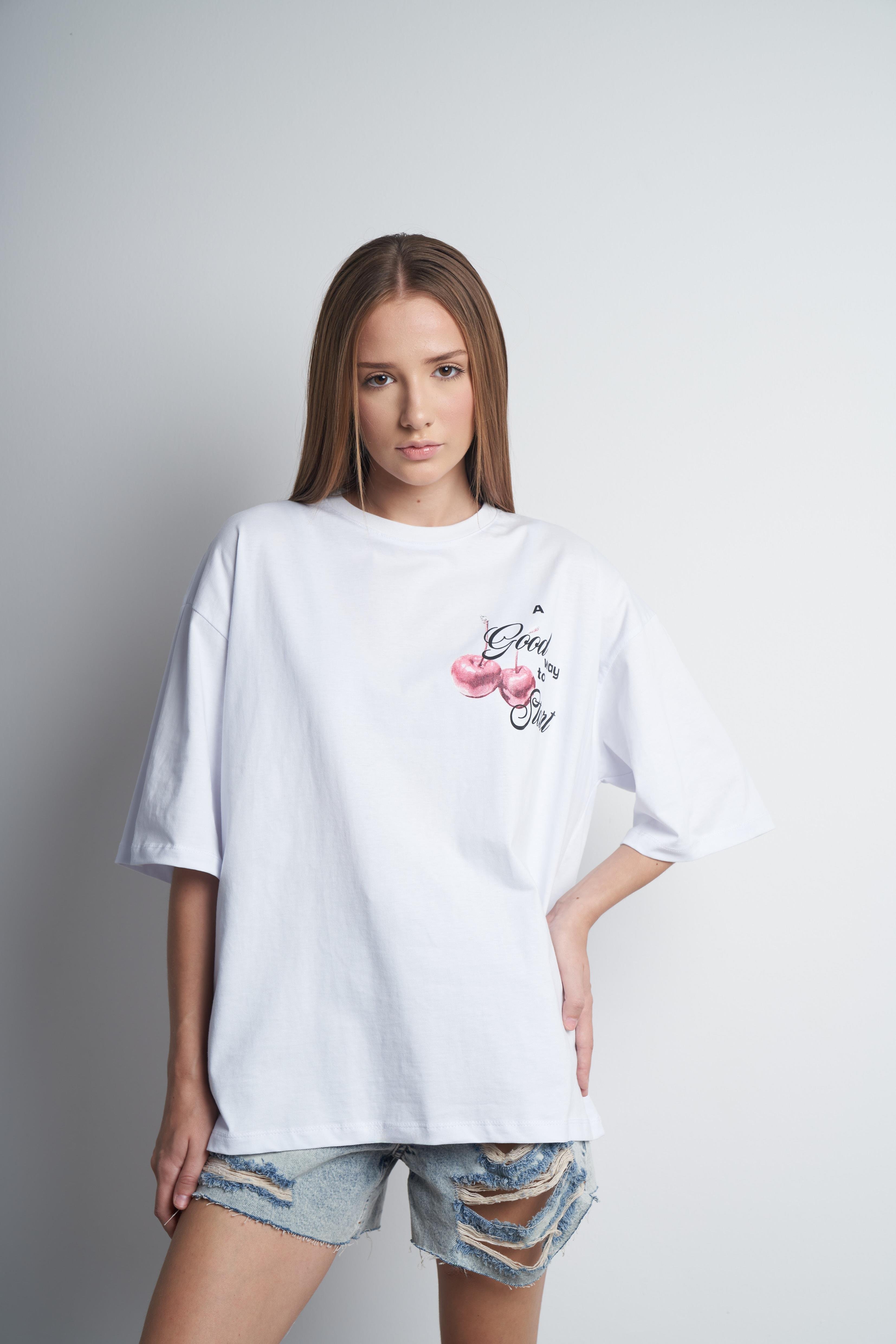 Kiraz Baskılı Oversize Kısa Kol T-shirt Beyaz