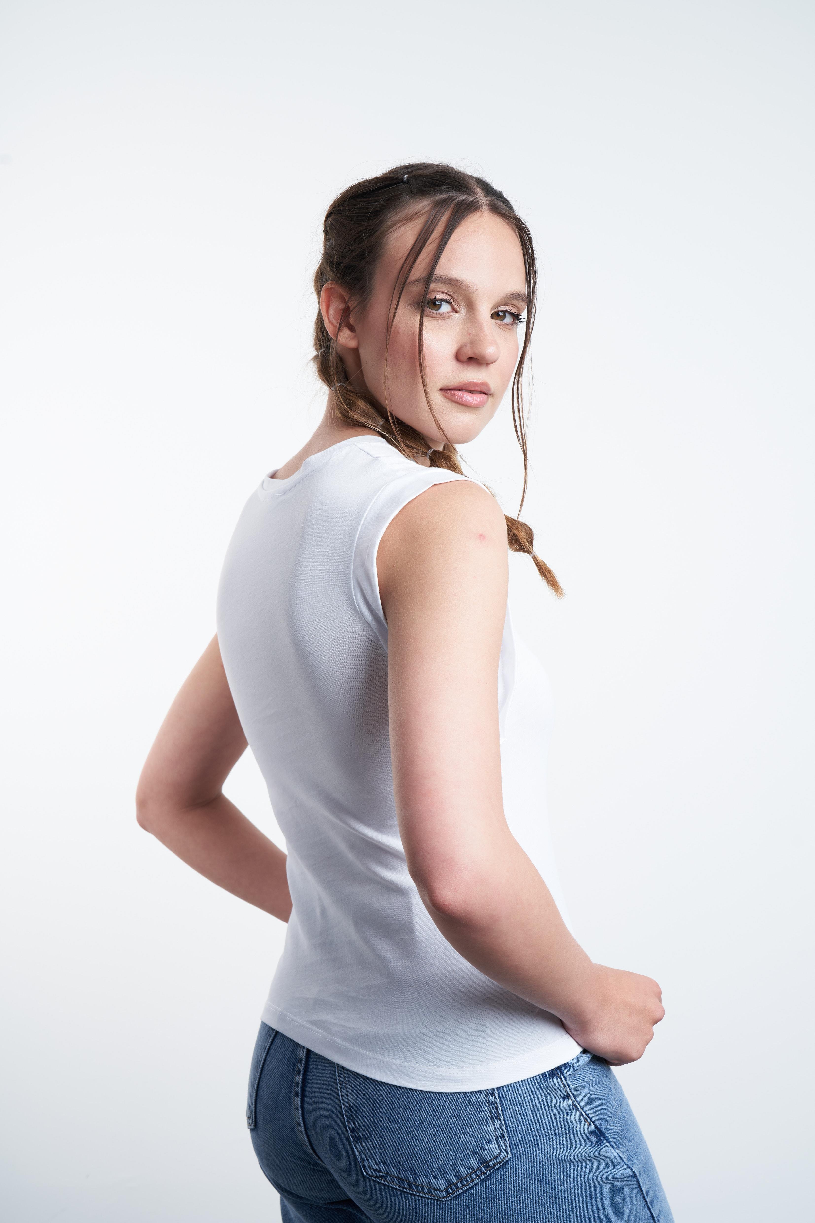 Kolsuz T-shirt Beyaz