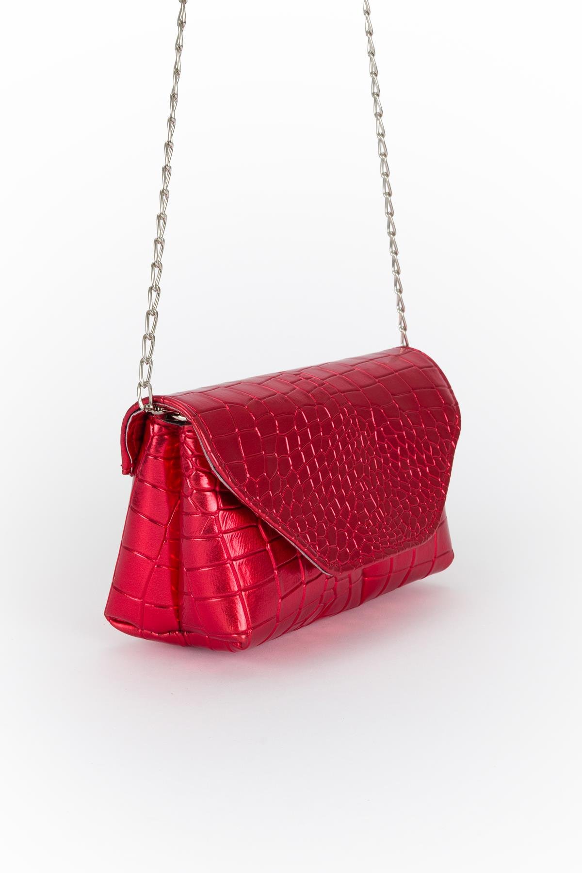 Kroko Desen Zincirli Çapraz Çanta Kırmızı