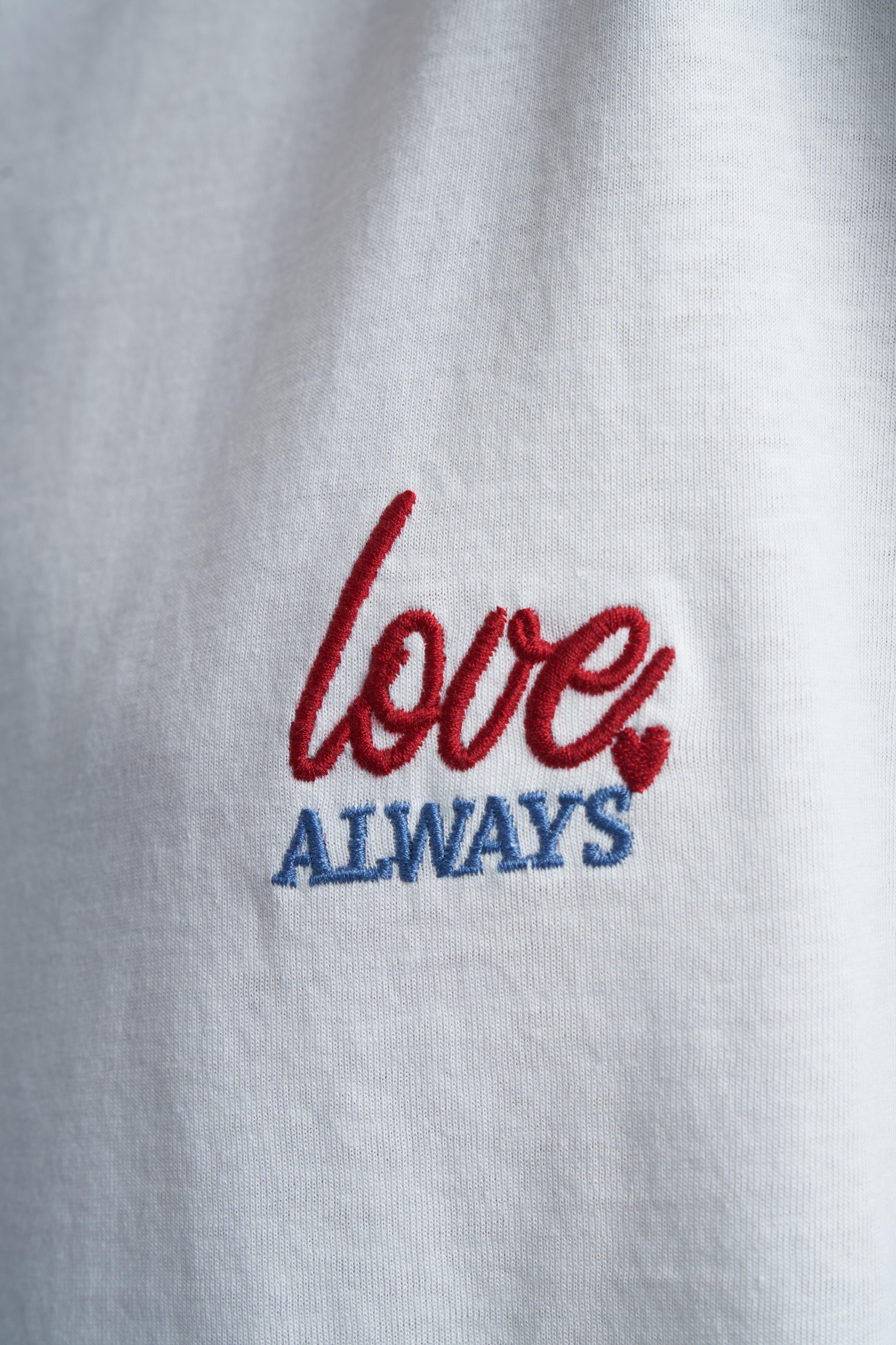 Love Always Nakış Baskılı T-shirt Ekru