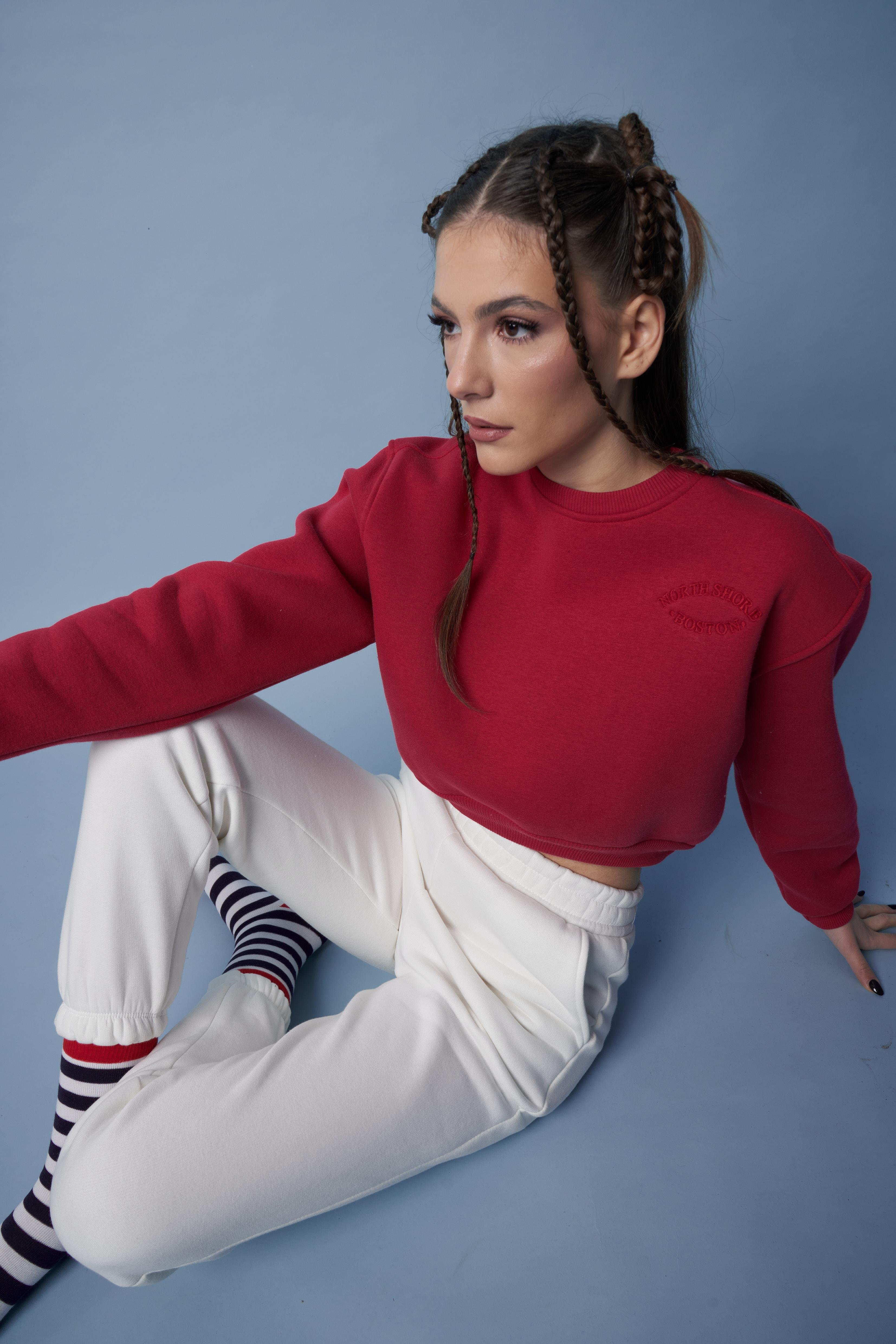 Nakış Detaylı Kısa Basic Sweatshirt Kırmızı
