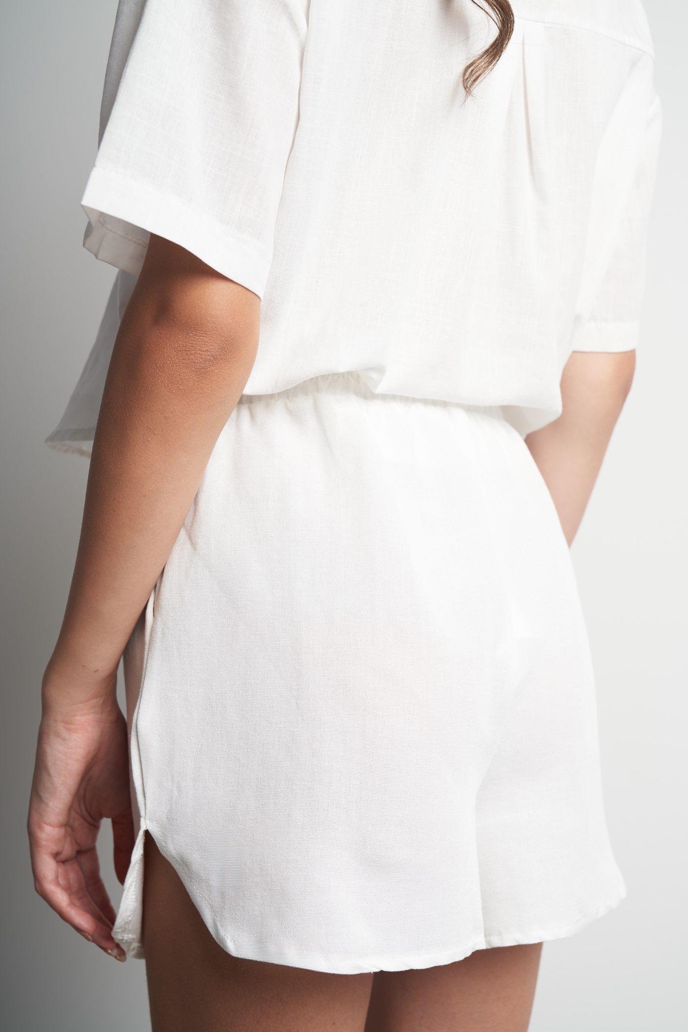 Oval Kesim Kısa Şort Ekru