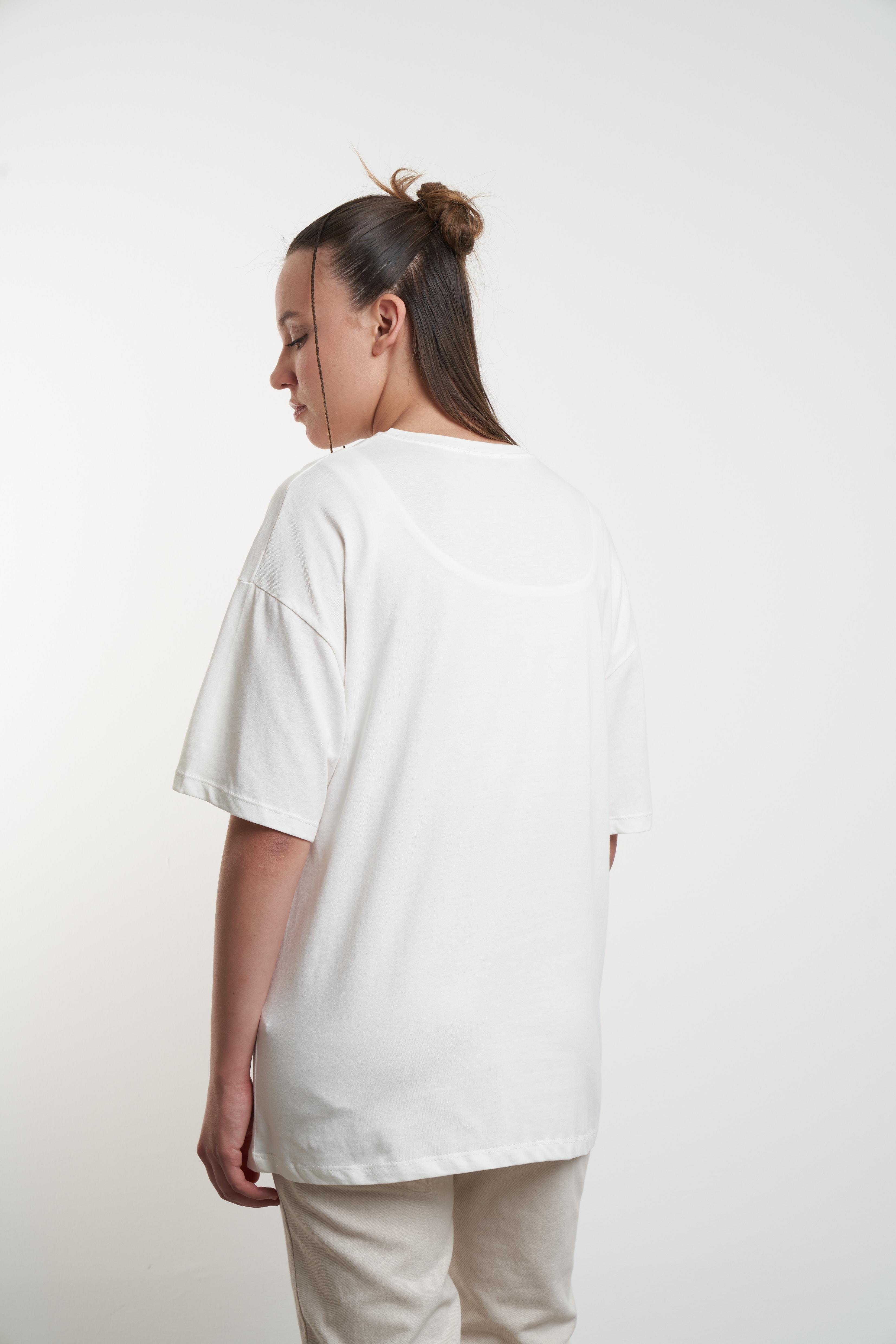 Oversize Hayalet Nakış Baskılı T-shirt Ekru
