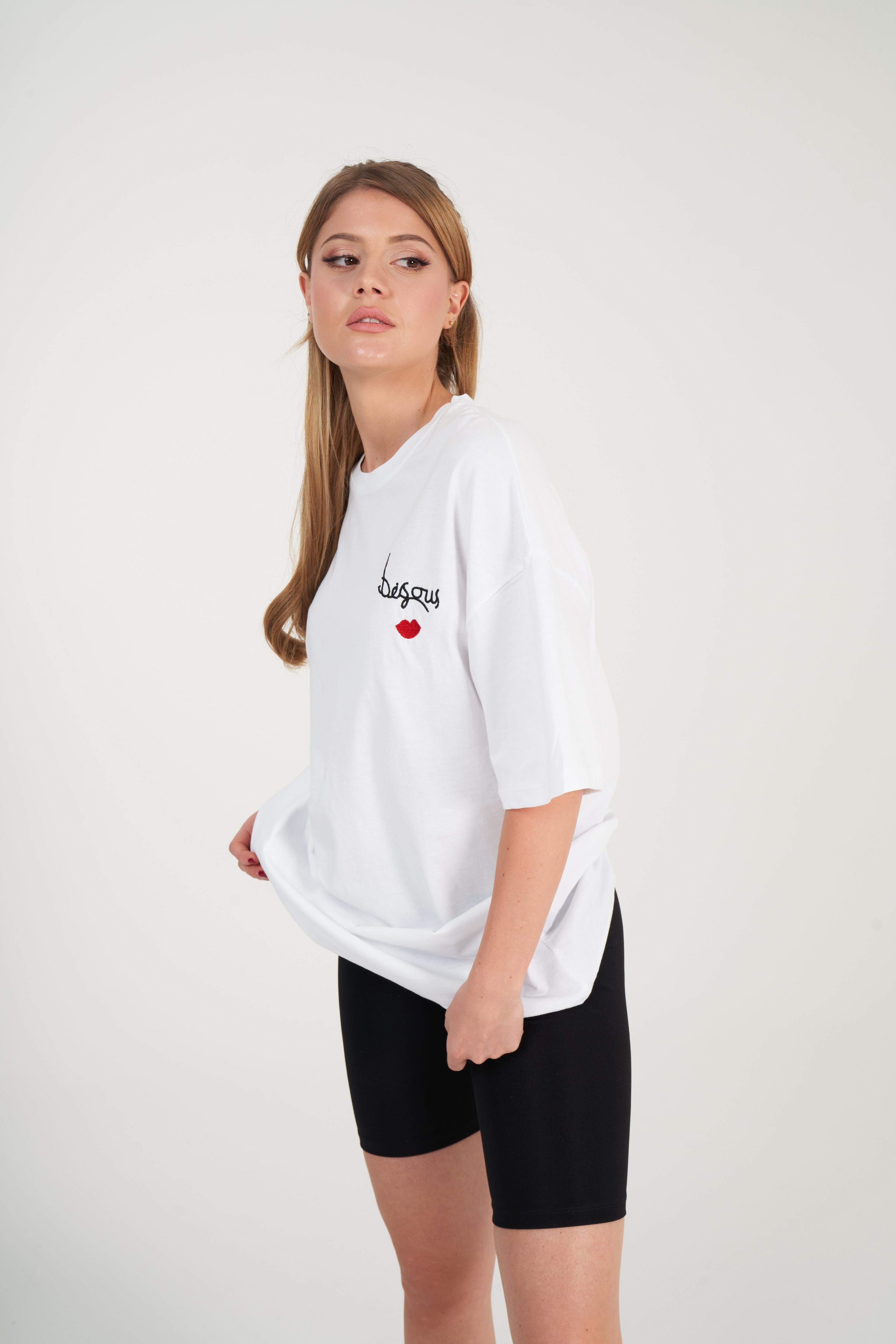 Oversize Nakış Baskılı T-shirt Beyaz
