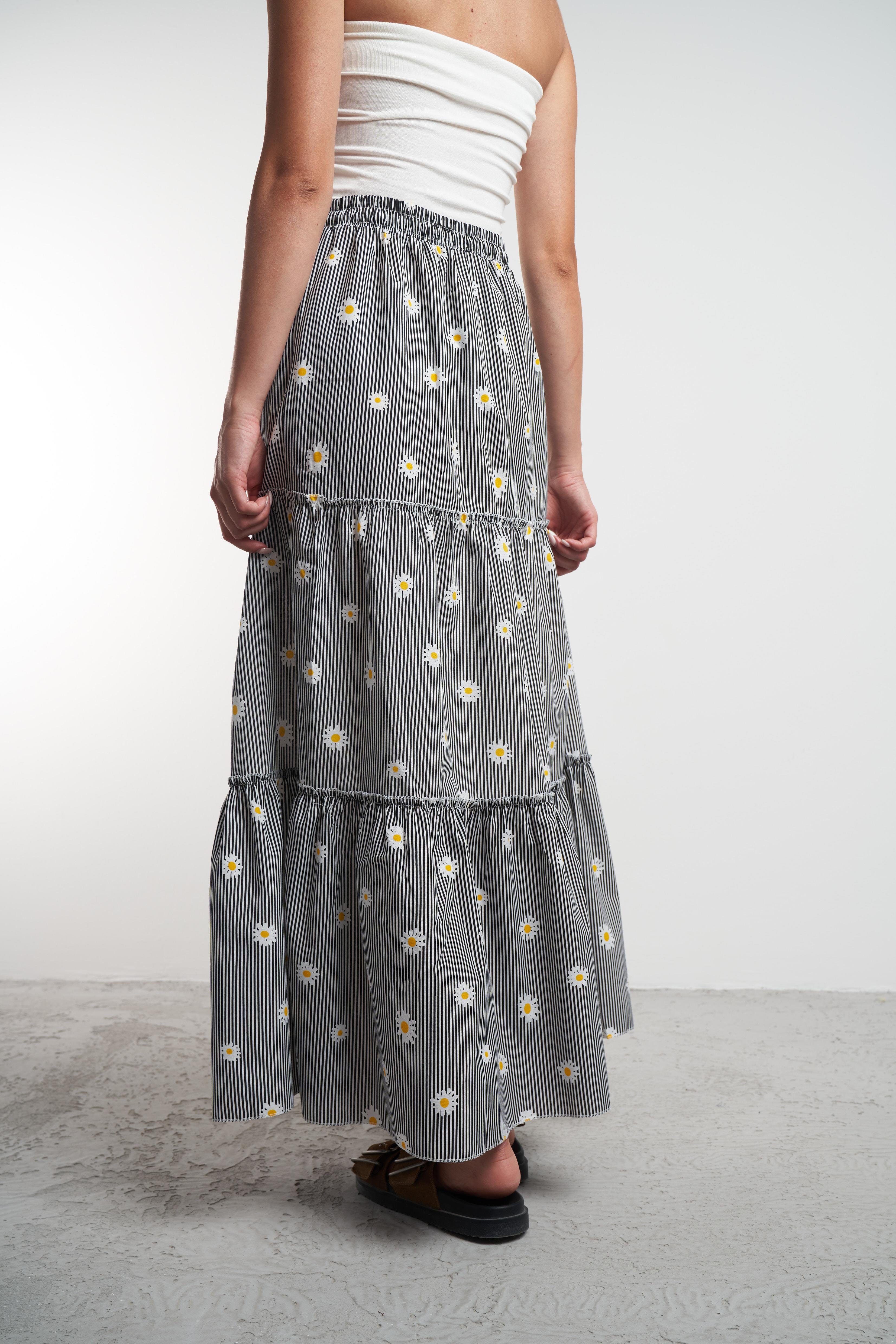 Papatya Desen Çizgili Uzun Etek Siyah-Beyaz