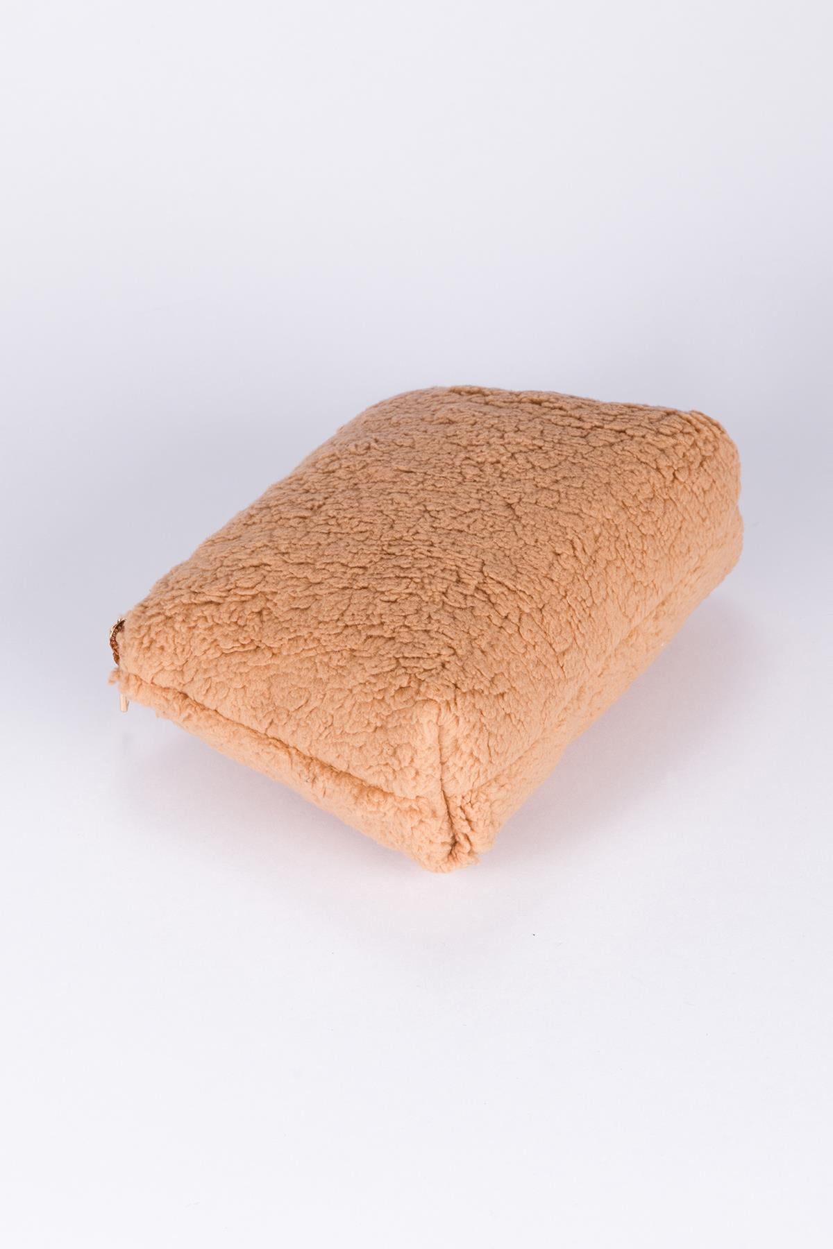 Peluş Makyaj Çantası Taba