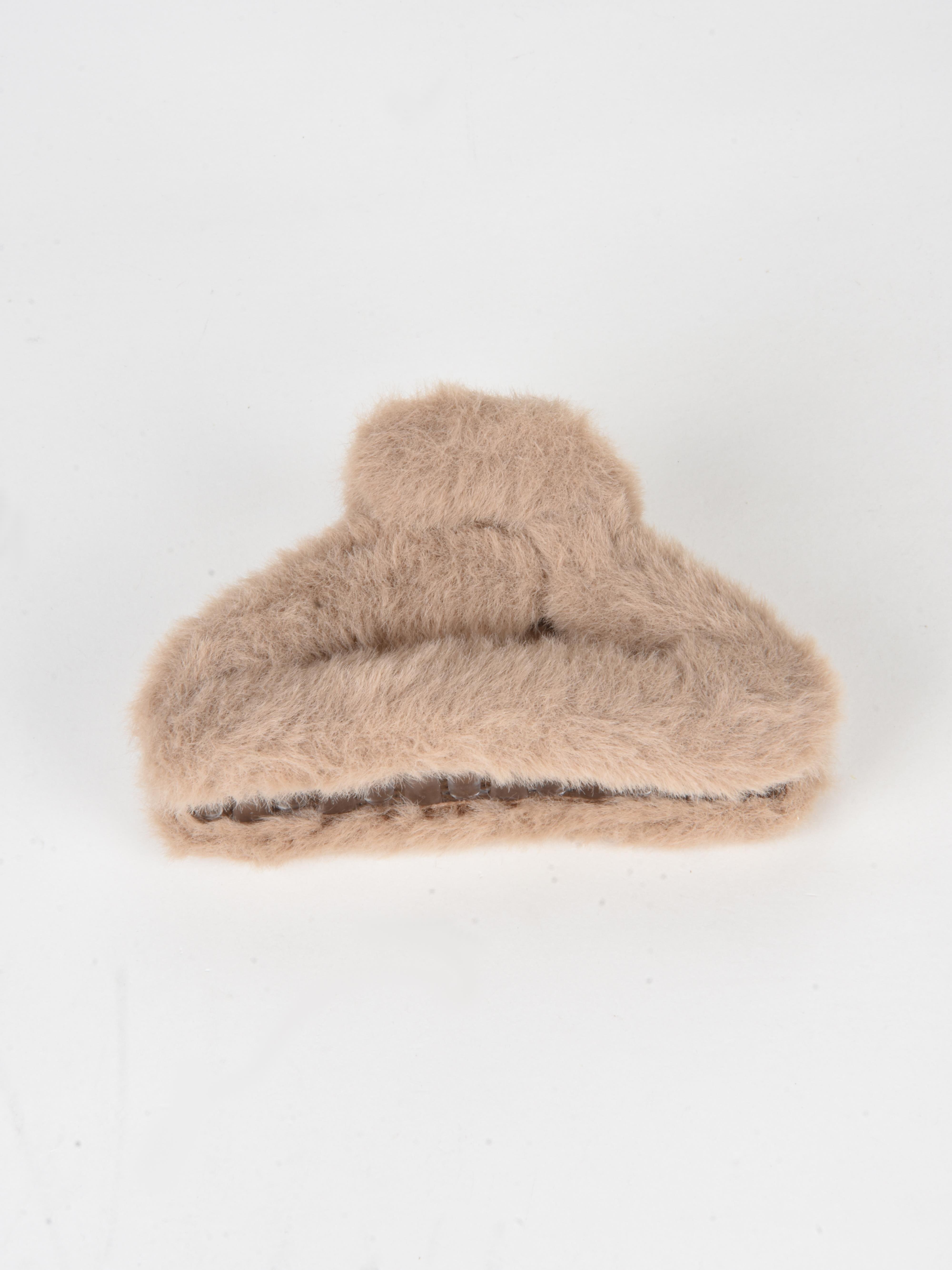 Peluş Toka