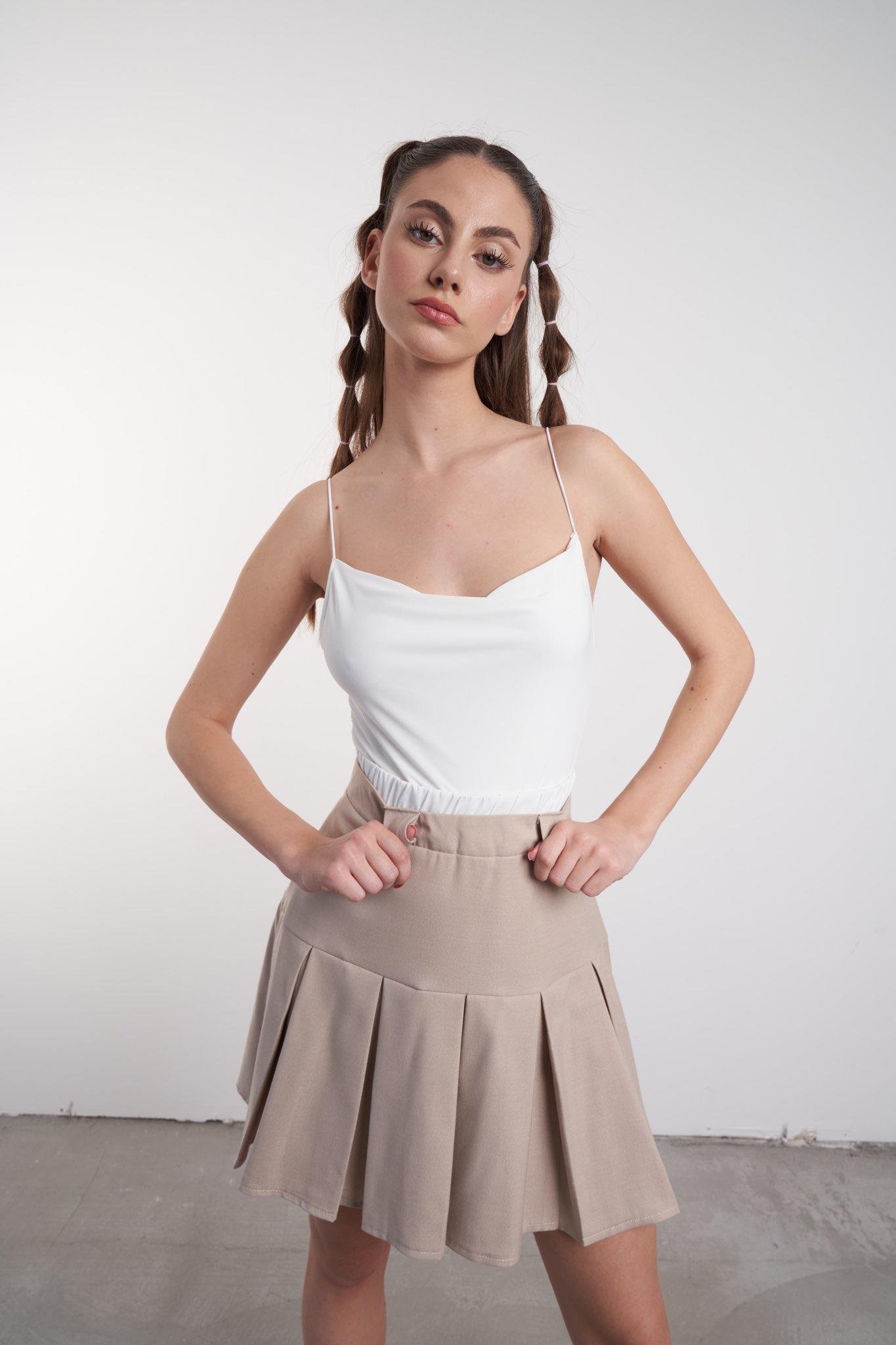 Pileli Mini Etek Taş