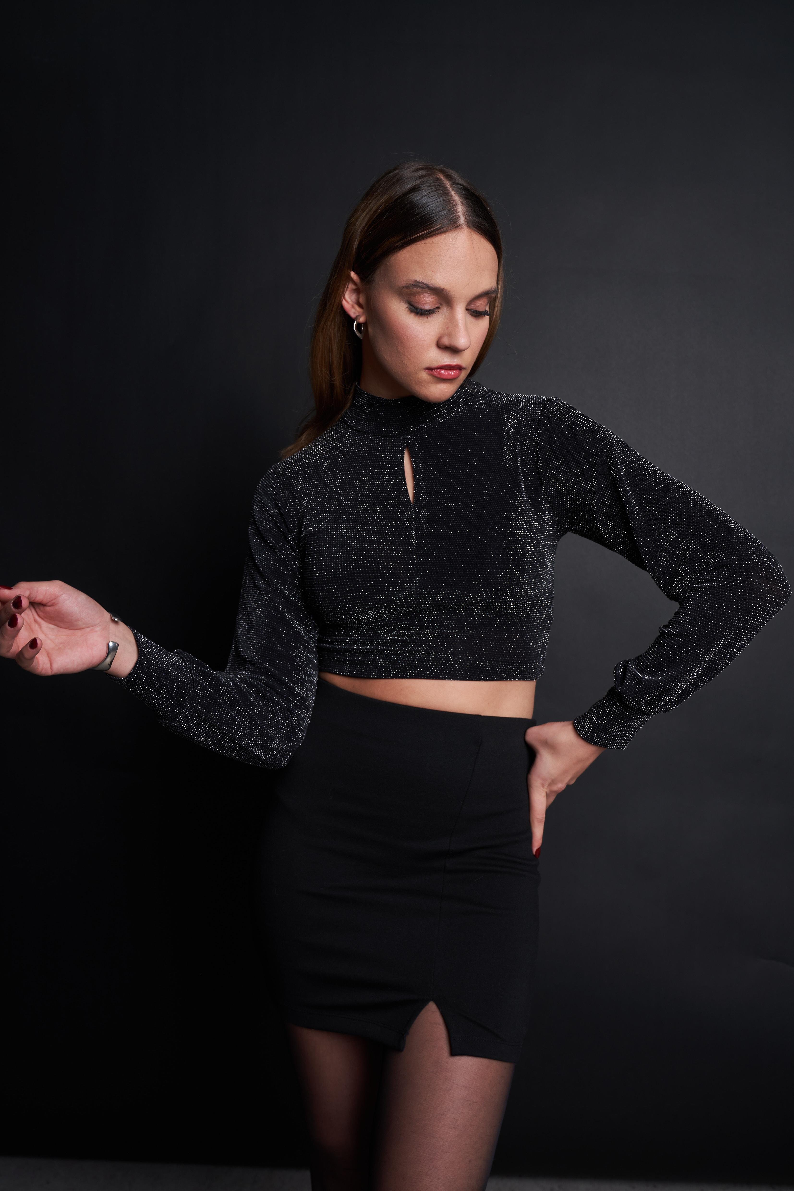 Simli Kısa Crop Bluz Siyah