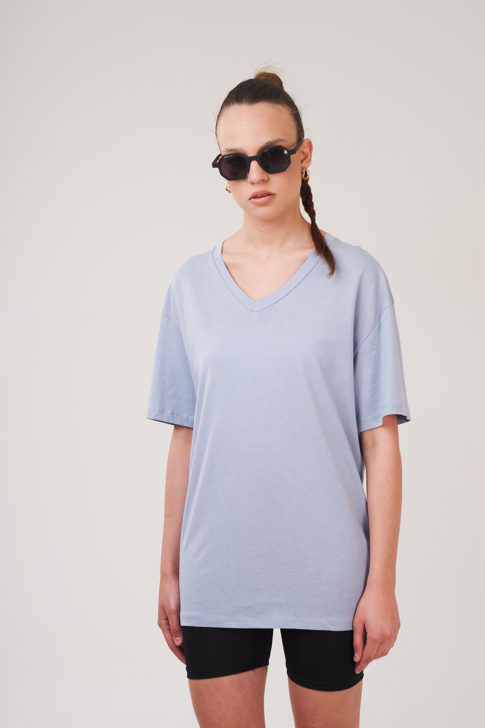 V Yaka Basic T-shirt