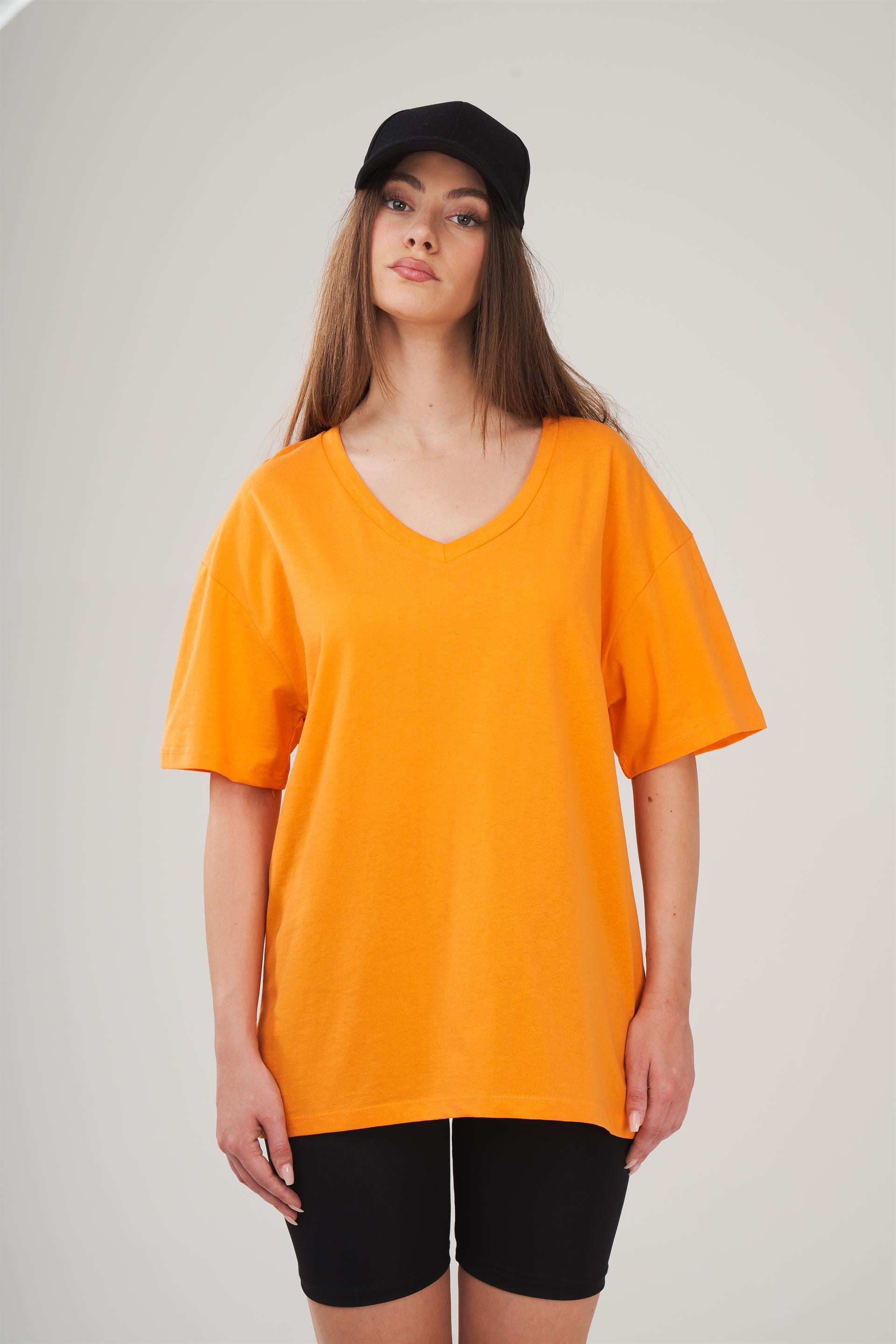 V Yaka Basic T-shirt