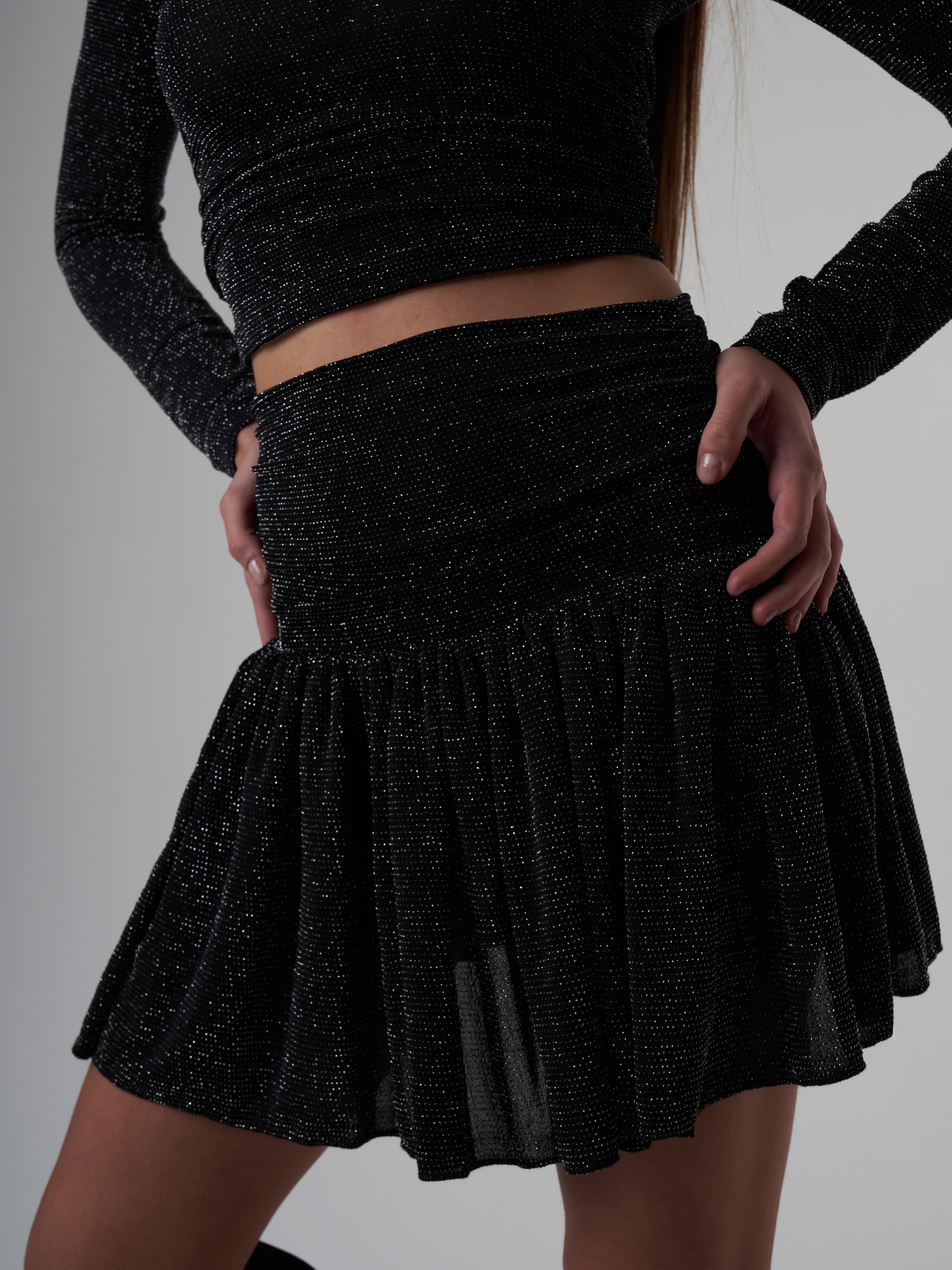 Yan Büzgü Detay Fırfırlı Kısa Simli Etek Siyah