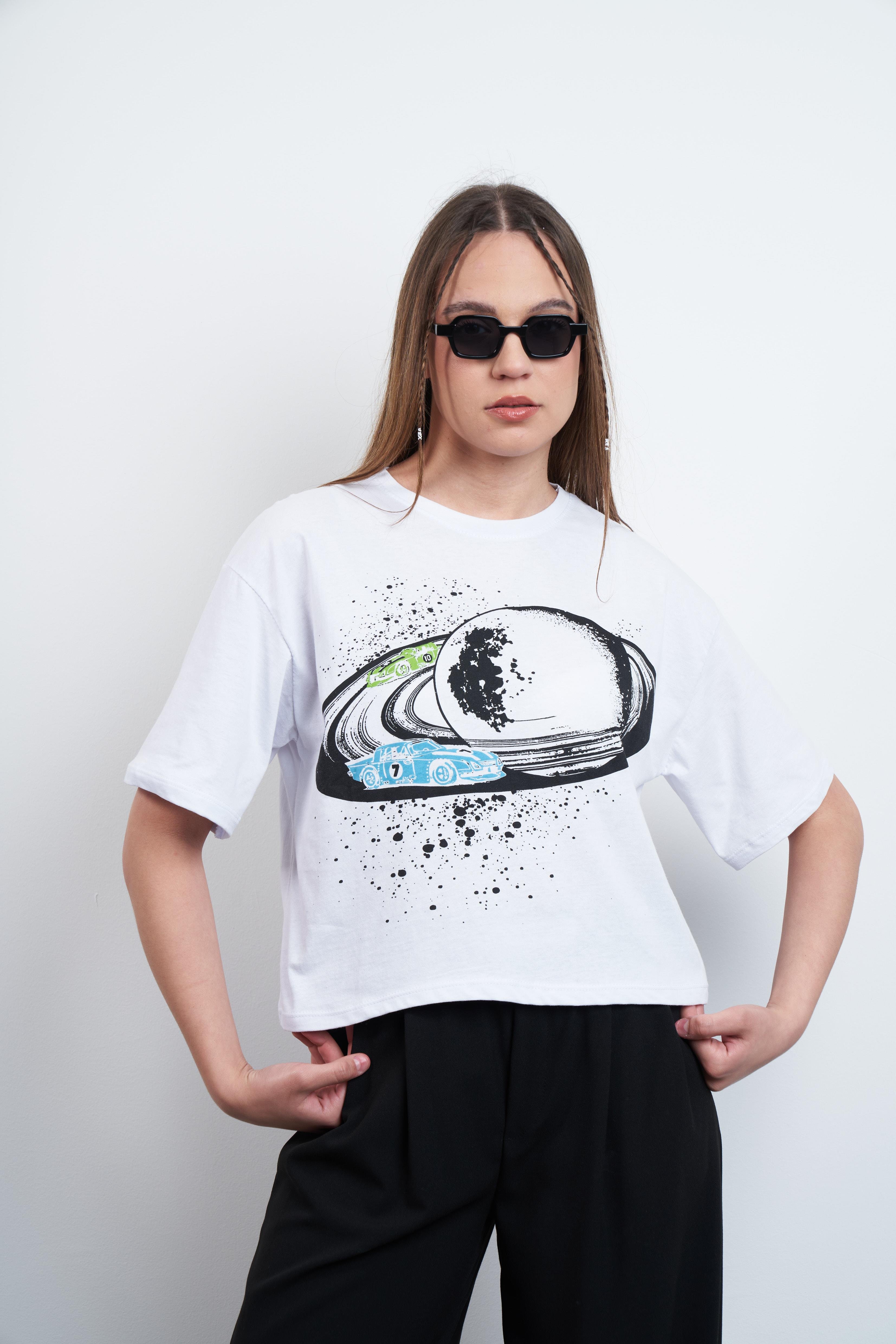 Yarış Pisti ve Araba Baskılı Kısa T-shirt Beyaz