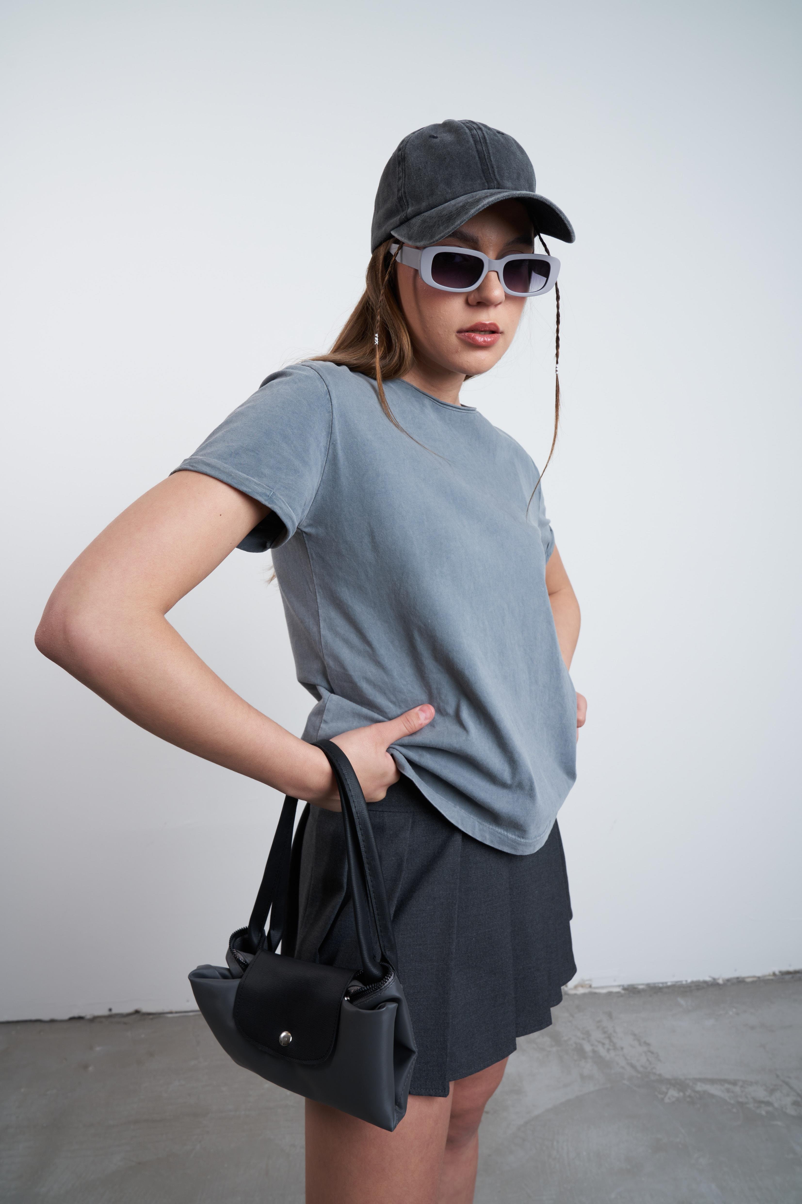 Yıkama Detaylı Basic Kısa T-shirt Gri