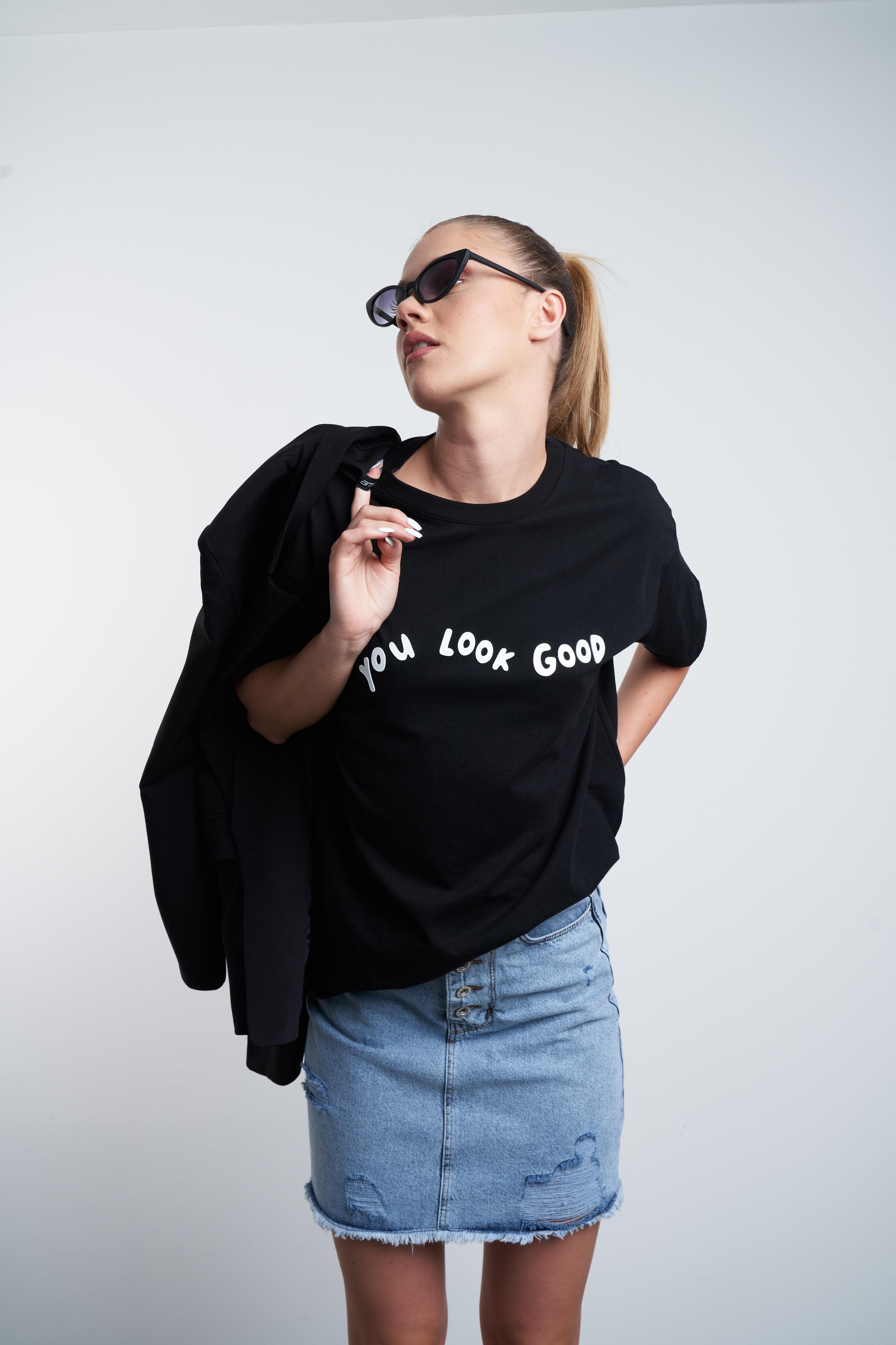 You Look Good Kabartma Baskılı T-shirt Siyah