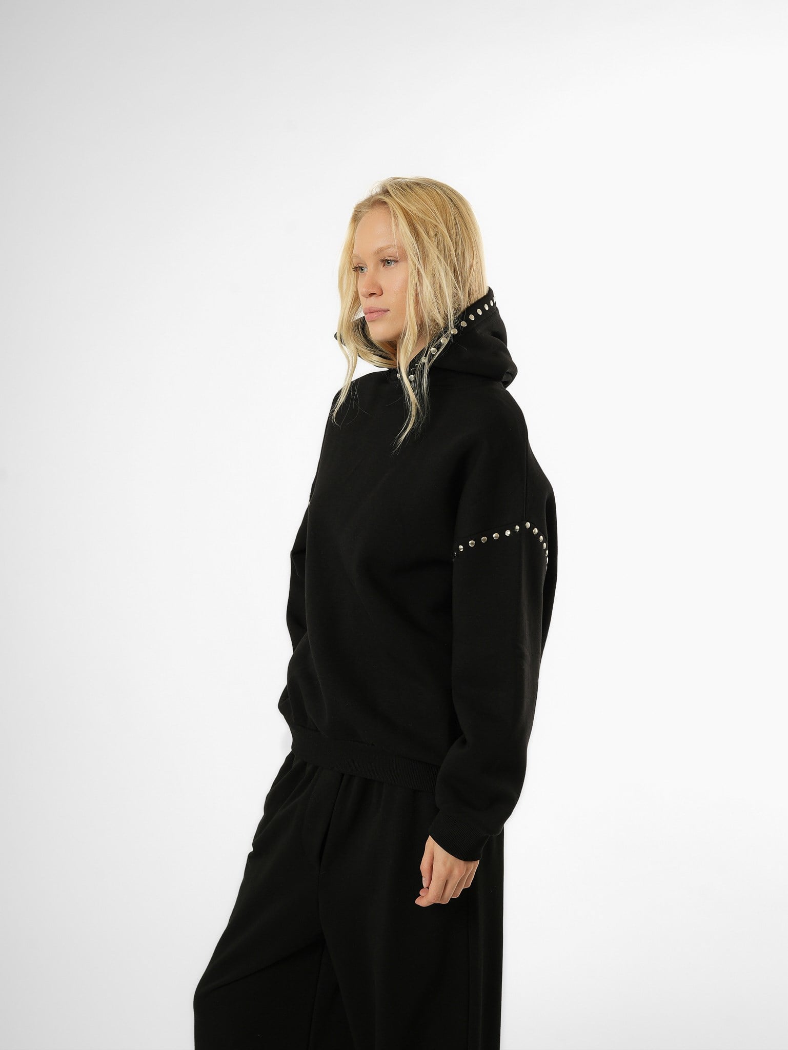 Zımba Detaylı Şardonlu Sweatshirt Siyah
