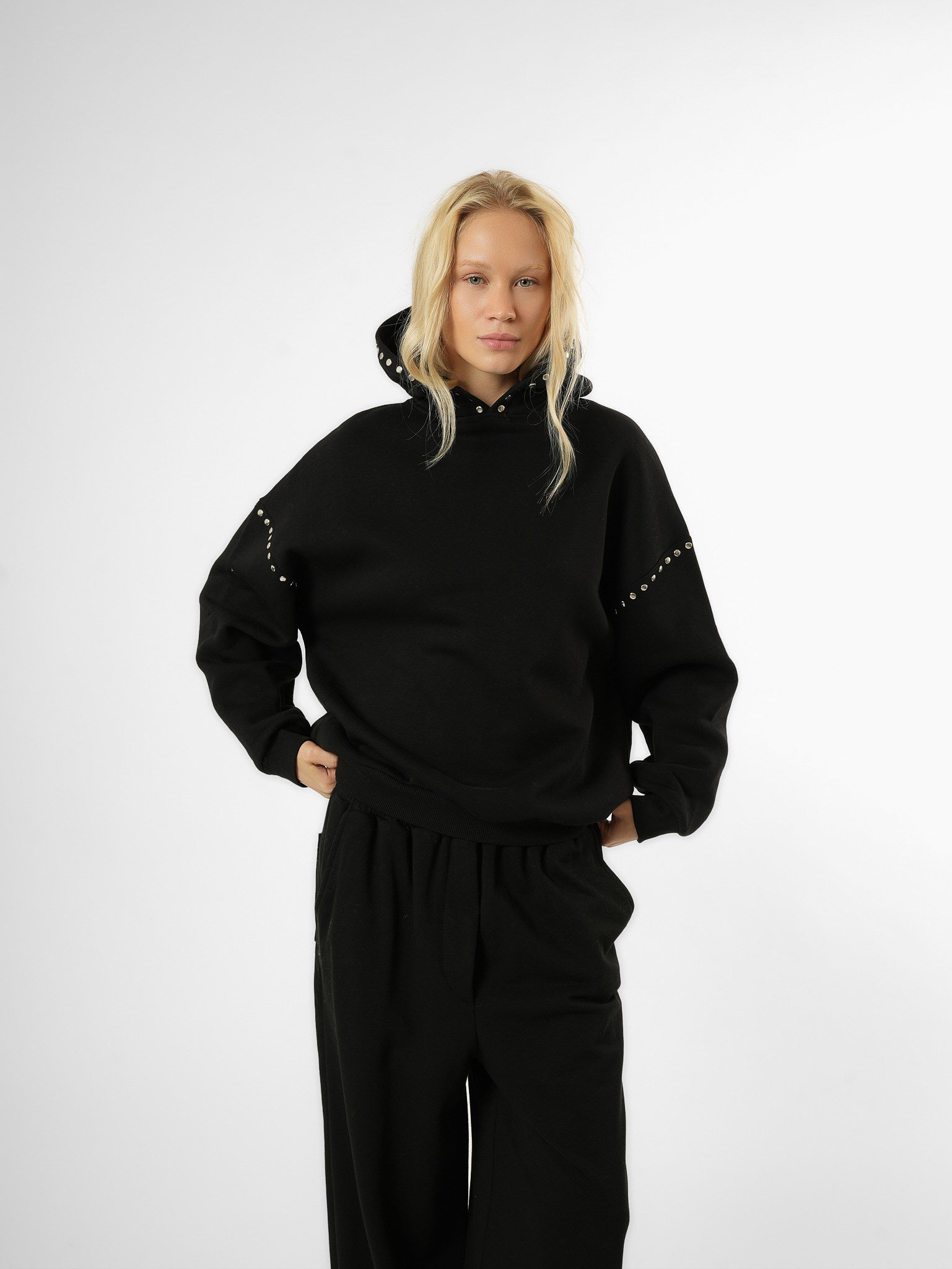 Zımba Detaylı Şardonlu Sweatshirt Siyah