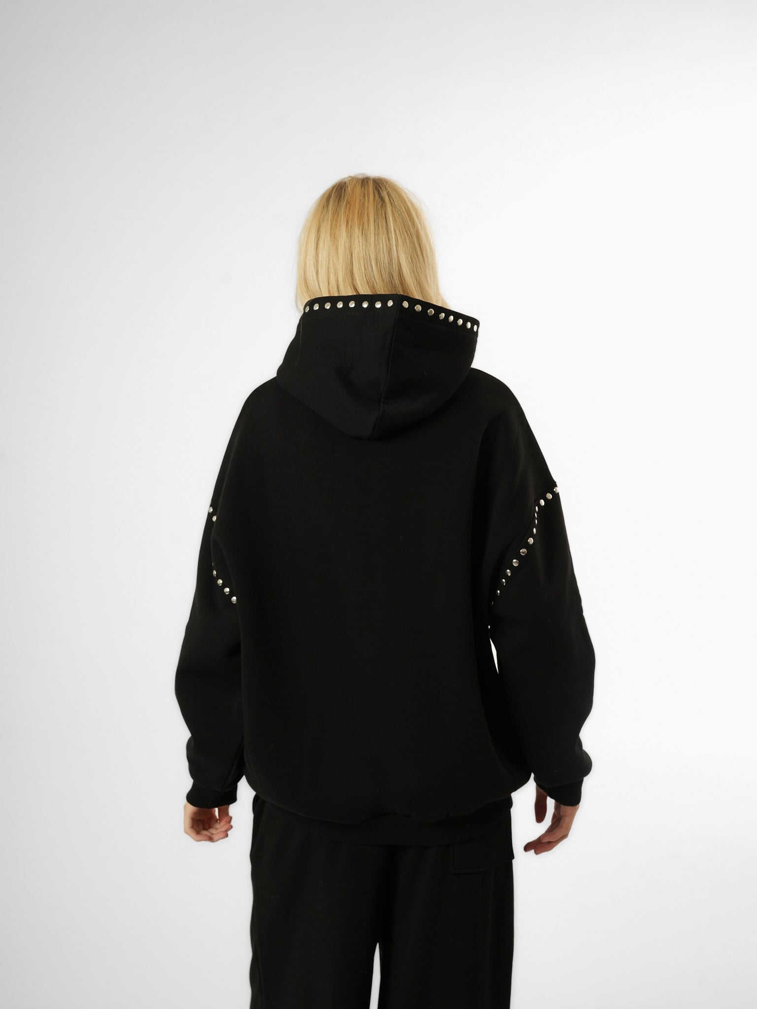 Zımba Detaylı Şardonlu Sweatshirt Siyah