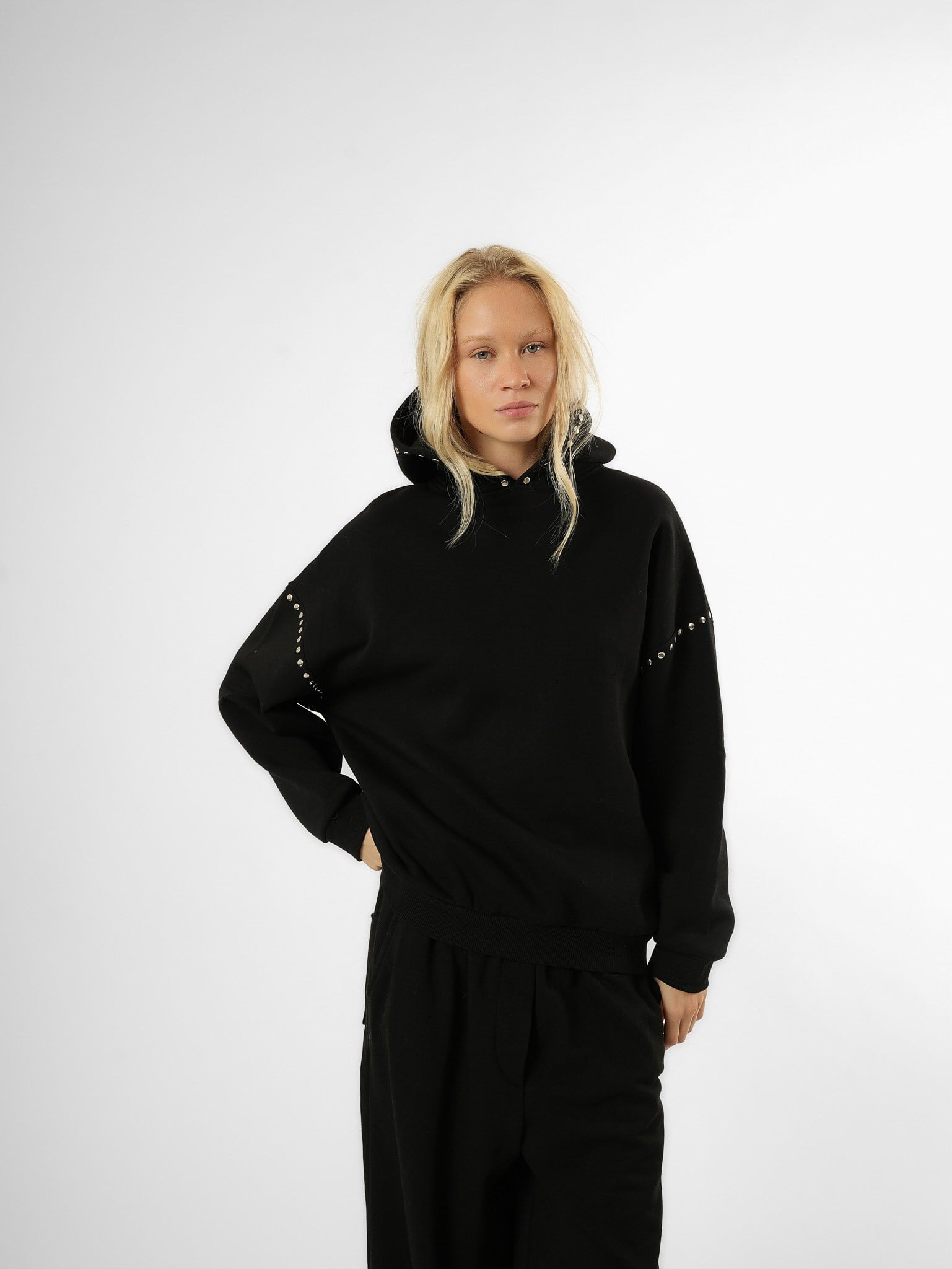 Zımba Detaylı Şardonlu Sweatshirt Siyah
