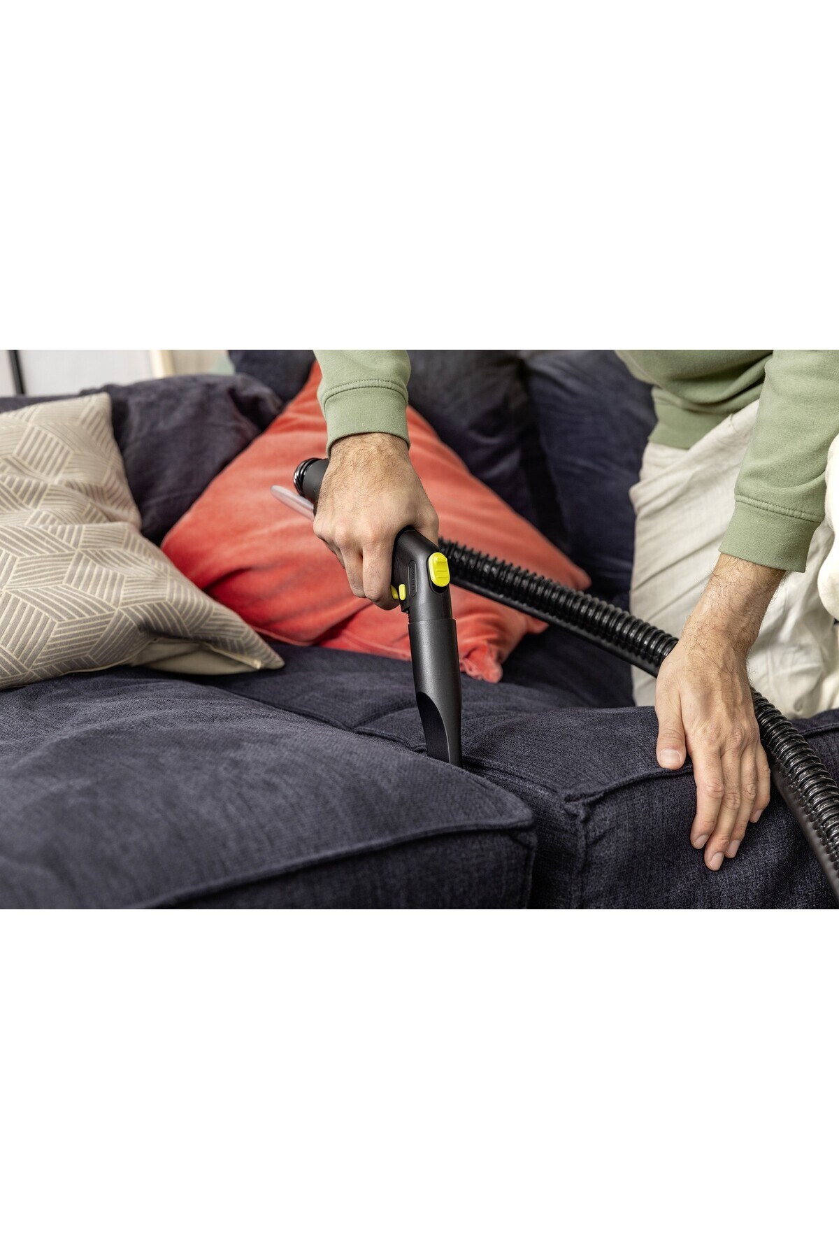 Karcher SE 4 Black GNF Edition N1 Halı Yıkama Makinesi