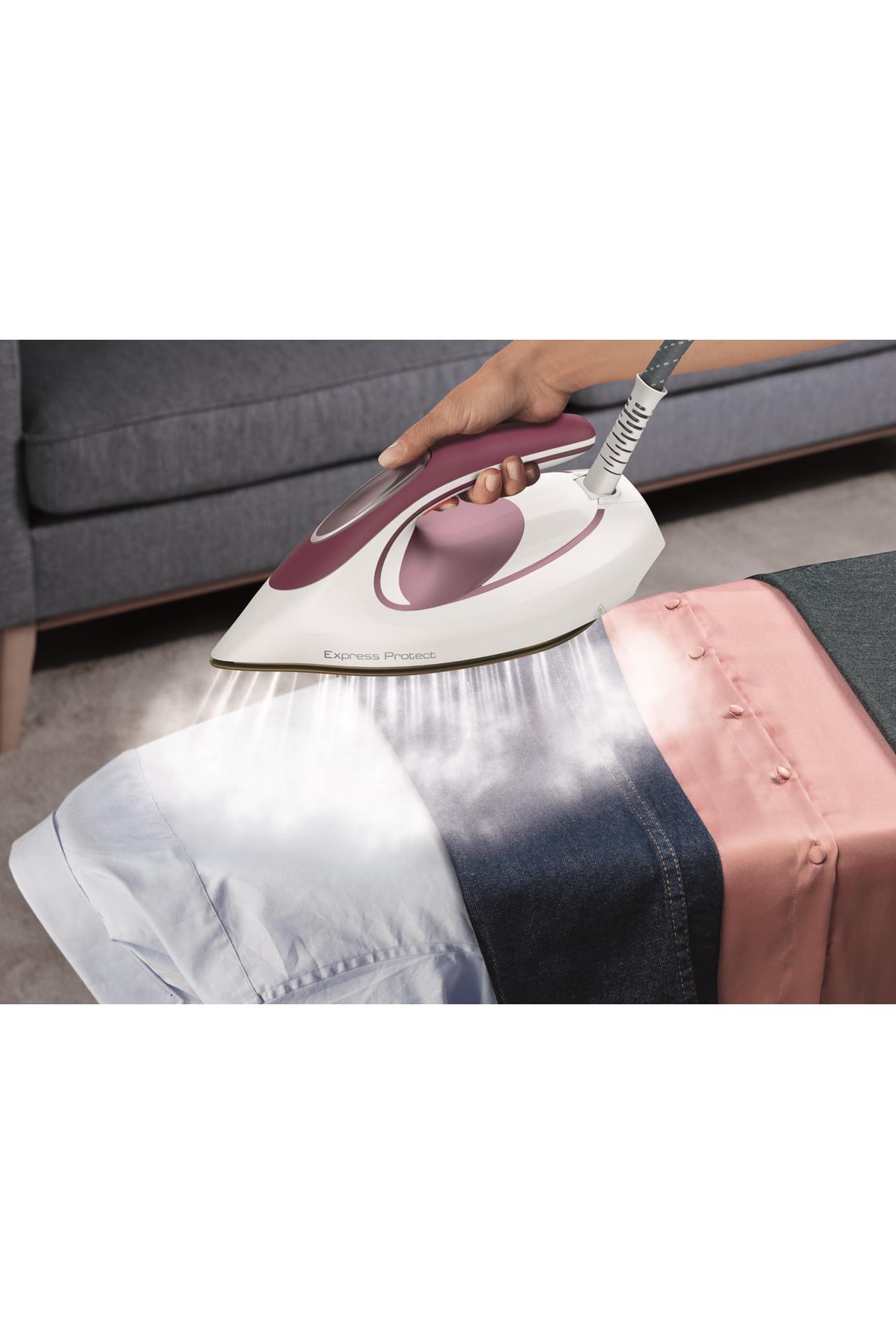 Tefal SV9201 Express Protect 130 gr Sürekli ve 530 gr Şok Buharlı 2800 Watt Buhar Kazanlı Ütü