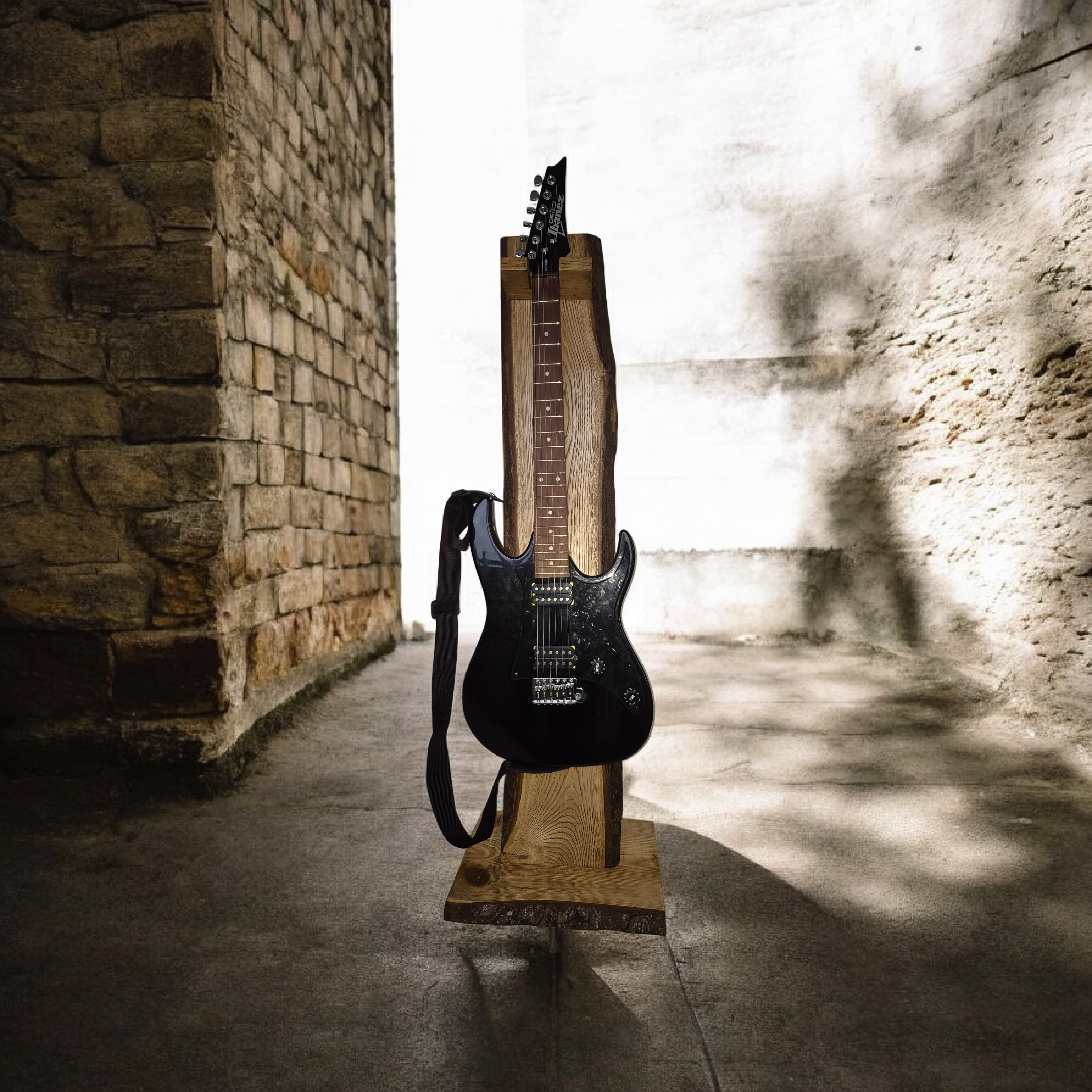 Ev Bahçe DekosayonuTena Dekor TD251225Rustik Tasarim Masif Ahsap Elektro Gitar Standi