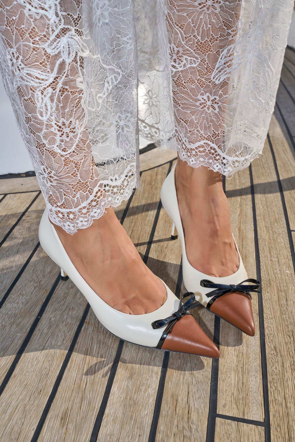 ARANCO BEJ HAKİKİ DERİ Kadın Stiletto & AbiyeARANCO BEJ HAKİKİ DERİ Kadın Stiletto & Abiye