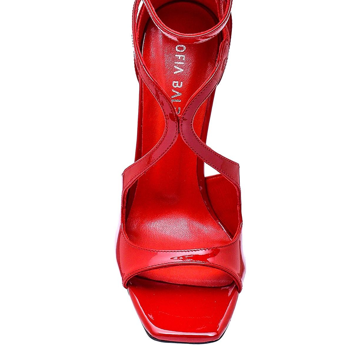 FOLD KIRMIZI RUGAN Kadın TOPUKLU SANDALETFOLD KIRMIZI RUGAN Kadın TOPUKLU SANDALET