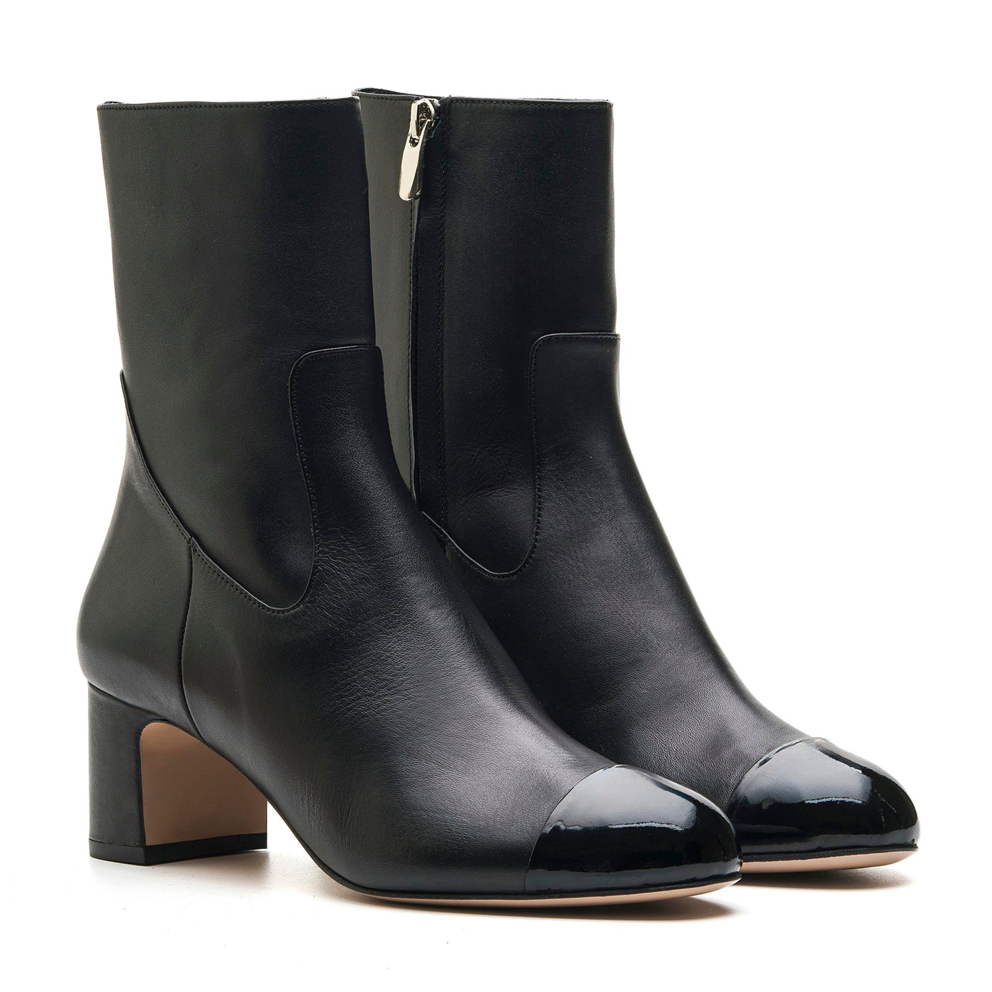 RESTY SİYAH HAKİKİ DERİ Kadın TOPUKLU BOTRESTY SİYAH HAKİKİ DERİ Kadın TOPUKLU BOT