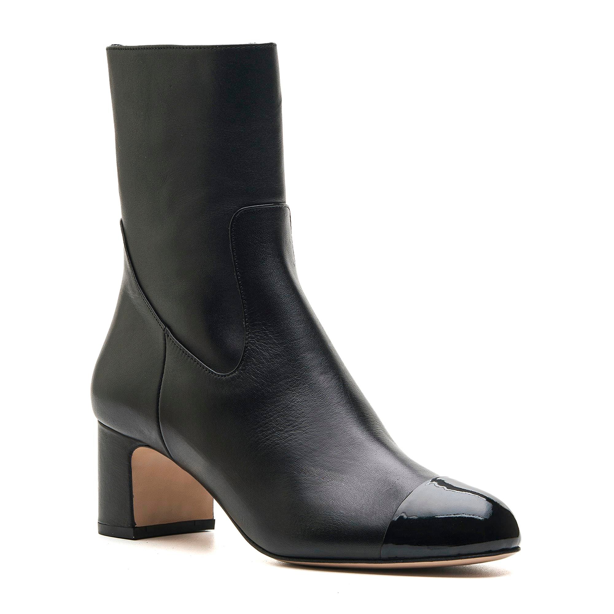 RESTY SİYAH HAKİKİ DERİ Kadın TOPUKLU BOTRESTY SİYAH HAKİKİ DERİ Kadın TOPUKLU BOT