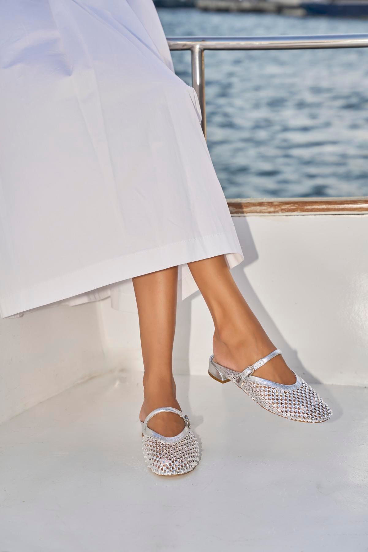 SORIA SİYAH-GÜMÜŞ TEKSTİL Kadın TOPUKLU TERLİKSORIA SİYAH/GÜMÜŞ TEKSTİL Kadın TOPUKLU TERLİK