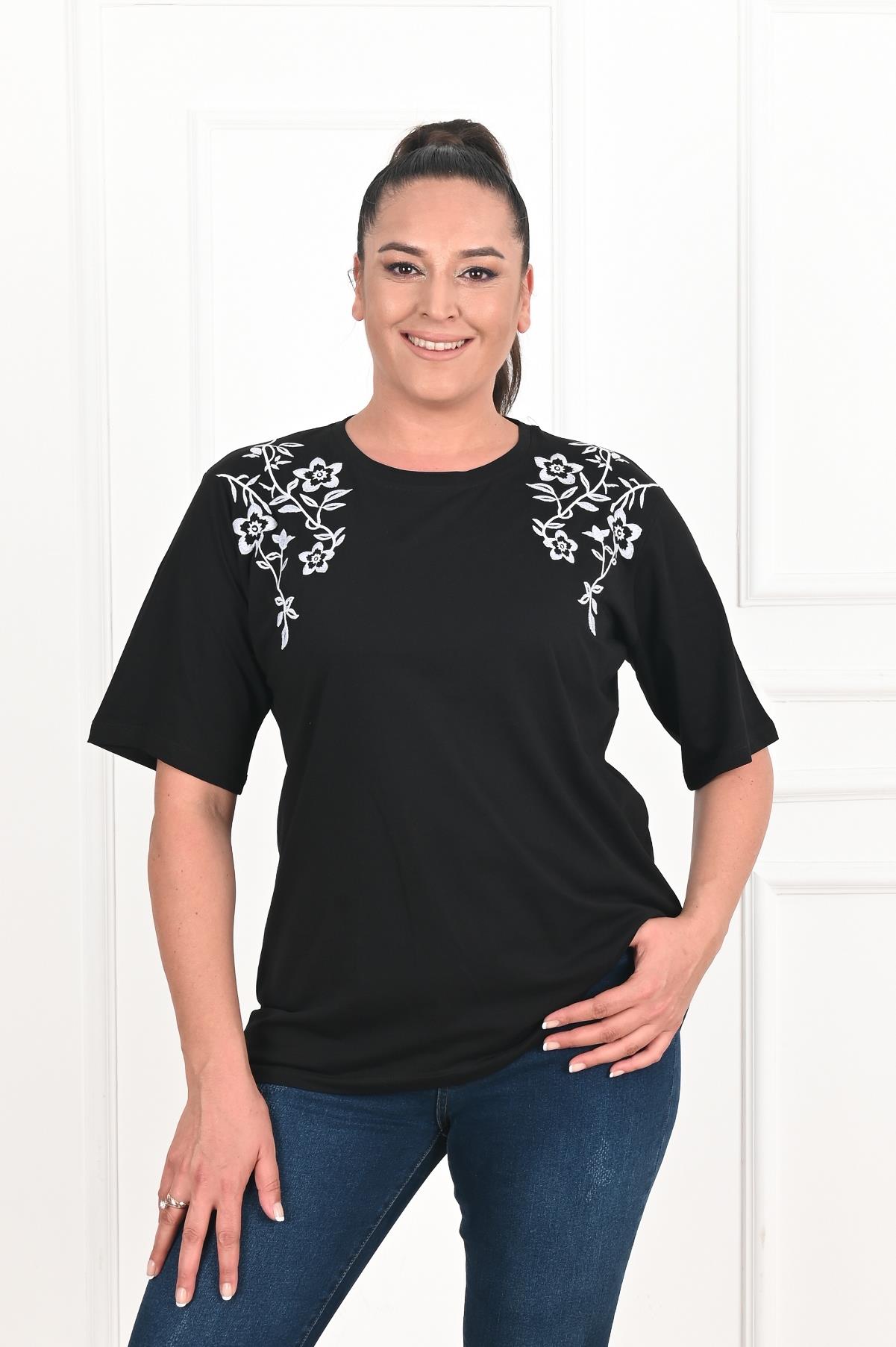 Kadın Bisiklet Yaka Çiçek Desen Büyük Beden T-shirt 1309-22