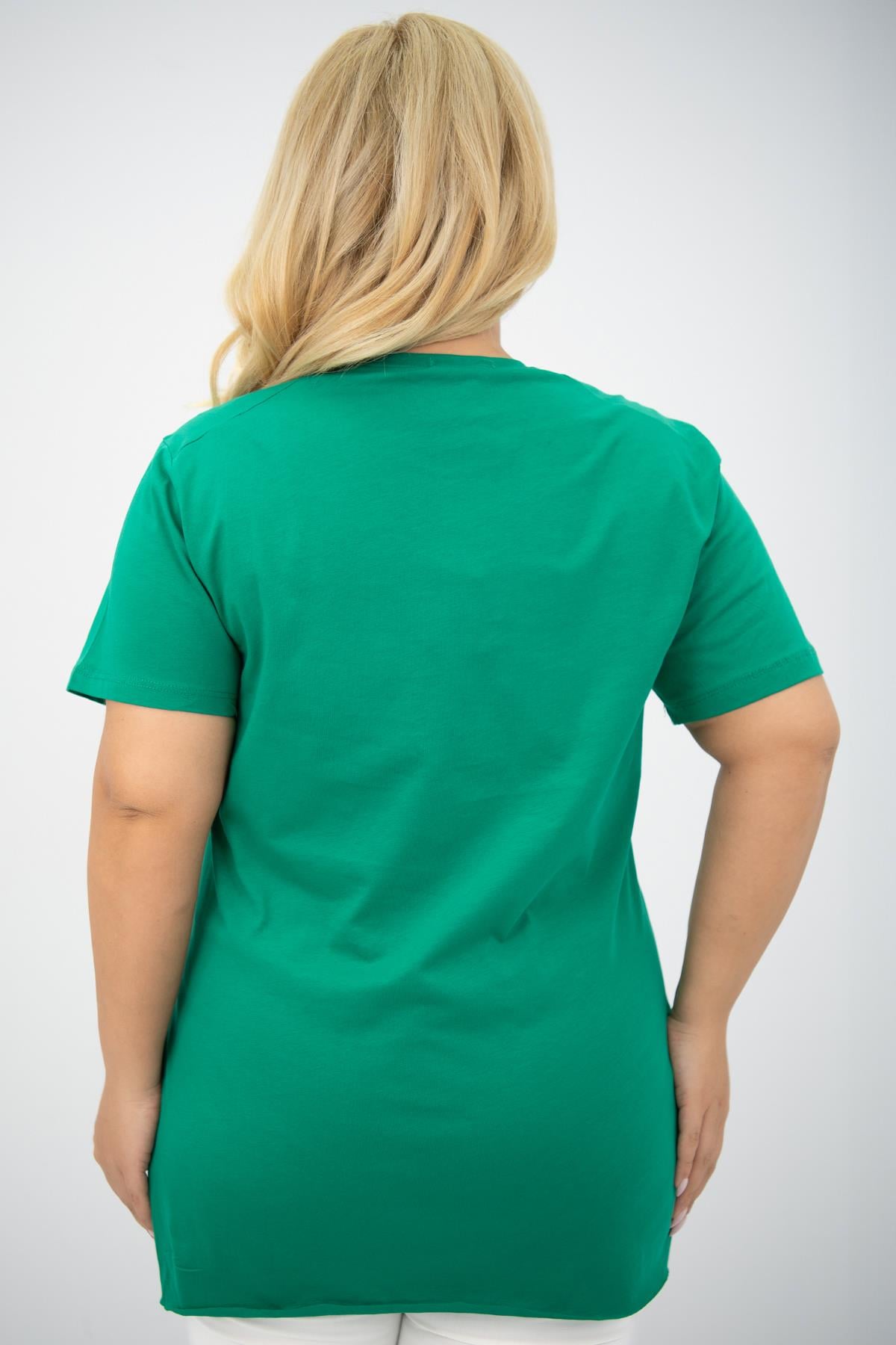 Kadın Bisiklet Yaka Yırtmaç Detaylı Büyük Beden Tshirt 9633-22