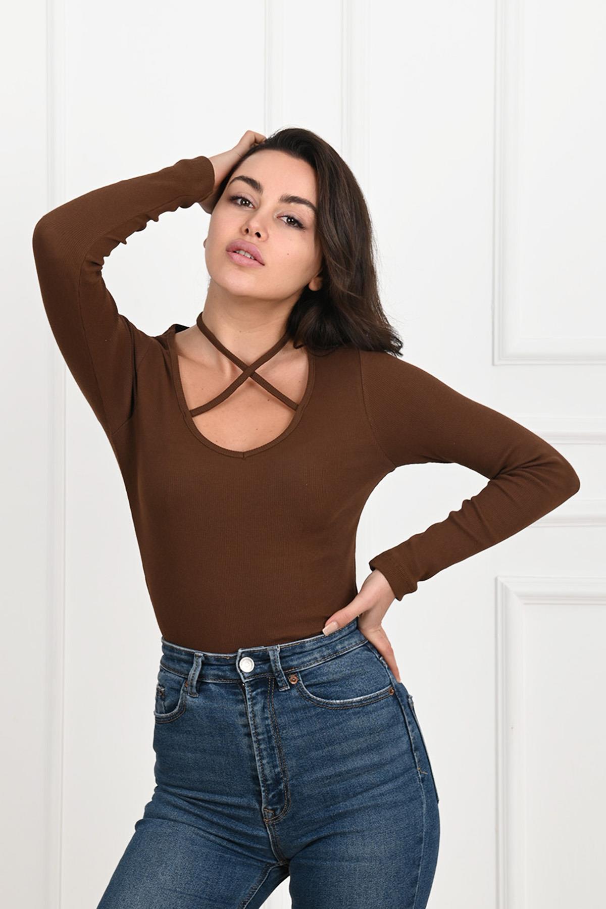 Kadın Boyun Askılı Bluz 1418-23
