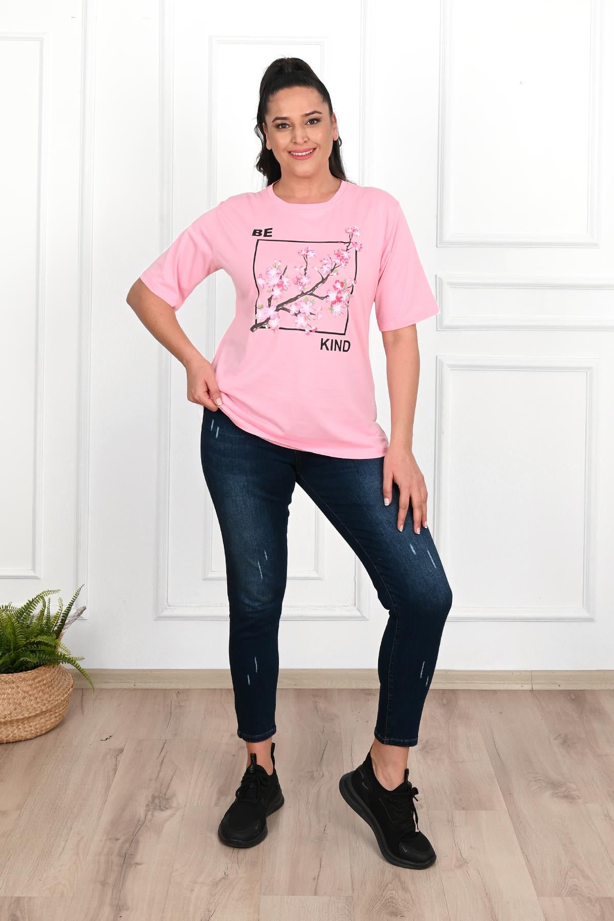 Kadın Büyük Beden Çiçek Baskılı T-Shirt 1572-23