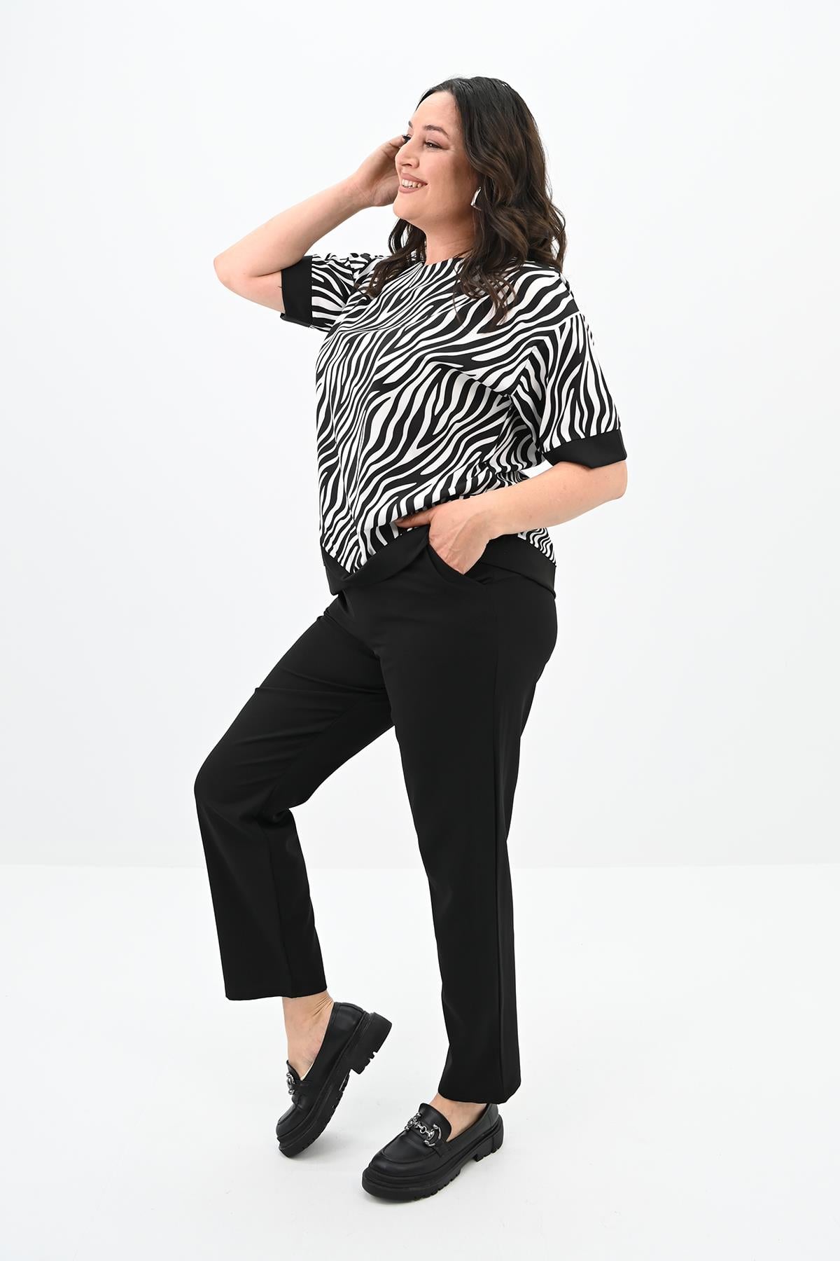 Kadın Büyük Beden Desen Baskılı T-shirt Takım 8110-24